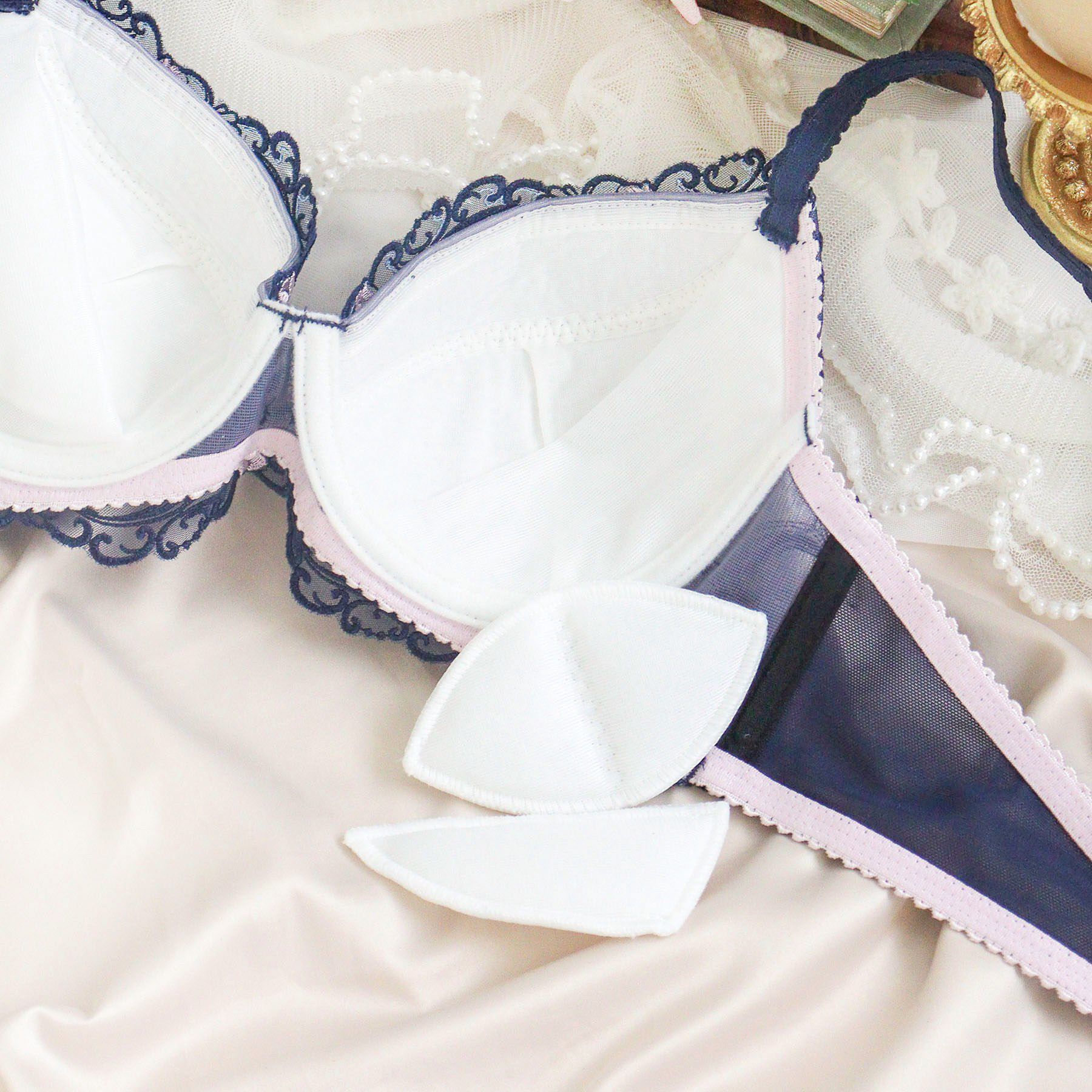 Risa Magli「シュテファニ ブラジャー (B-C) ＜Side Shape（サイドシェイプ）＞」|インナー|