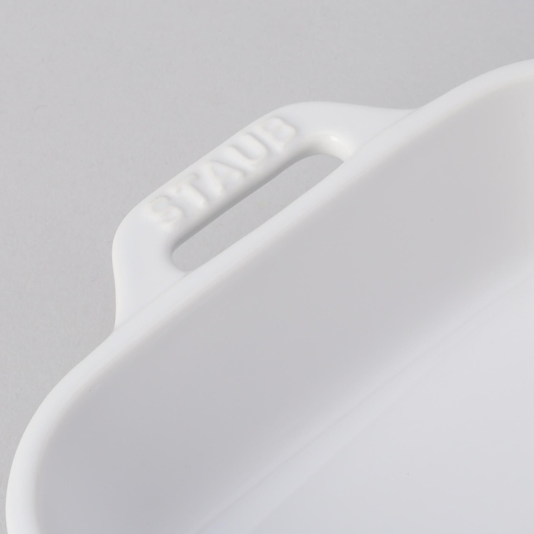 212 KITCHEN STORE「レクタンギュラーディッシュ 20cm WH ＜Staub ストウブ ＞」|食器・キッチングッズ|