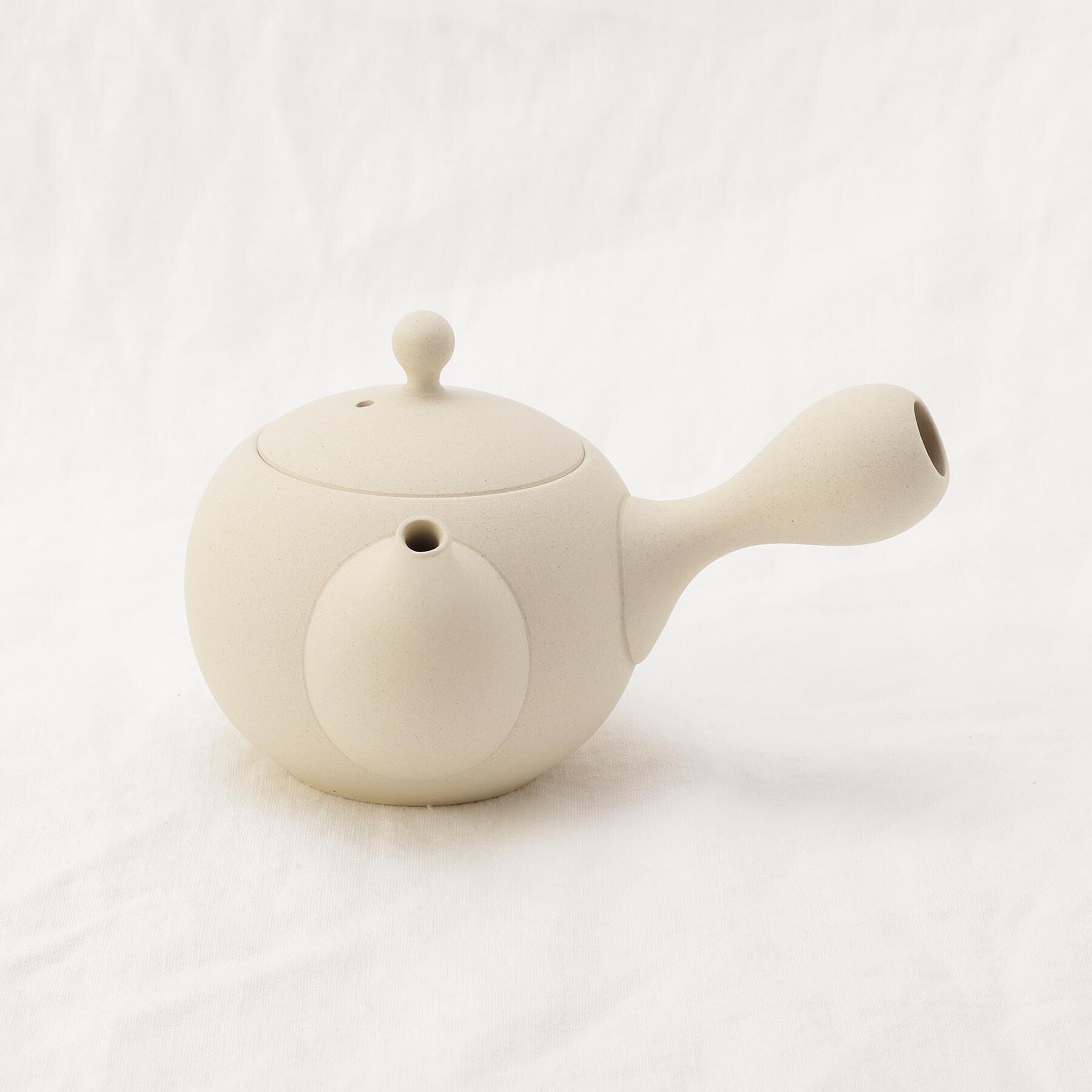 212 KITCHEN STORE「tokoname 丸型急須 WH ＜63 ロクサン＞」|食器・キッチングッズ|