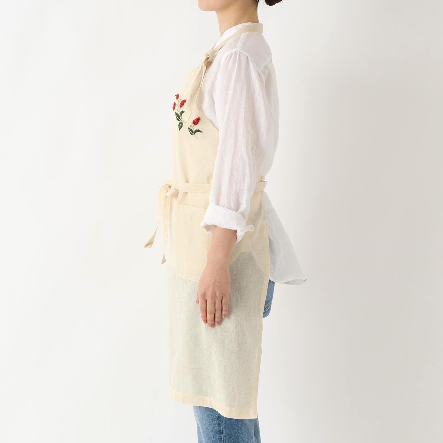 212 KITCHEN STORE「刺繍フラワー ワイルドストロベリー フルエプロン NA ＜212Kオリジナル ＞」|食器・キッチングッズ|