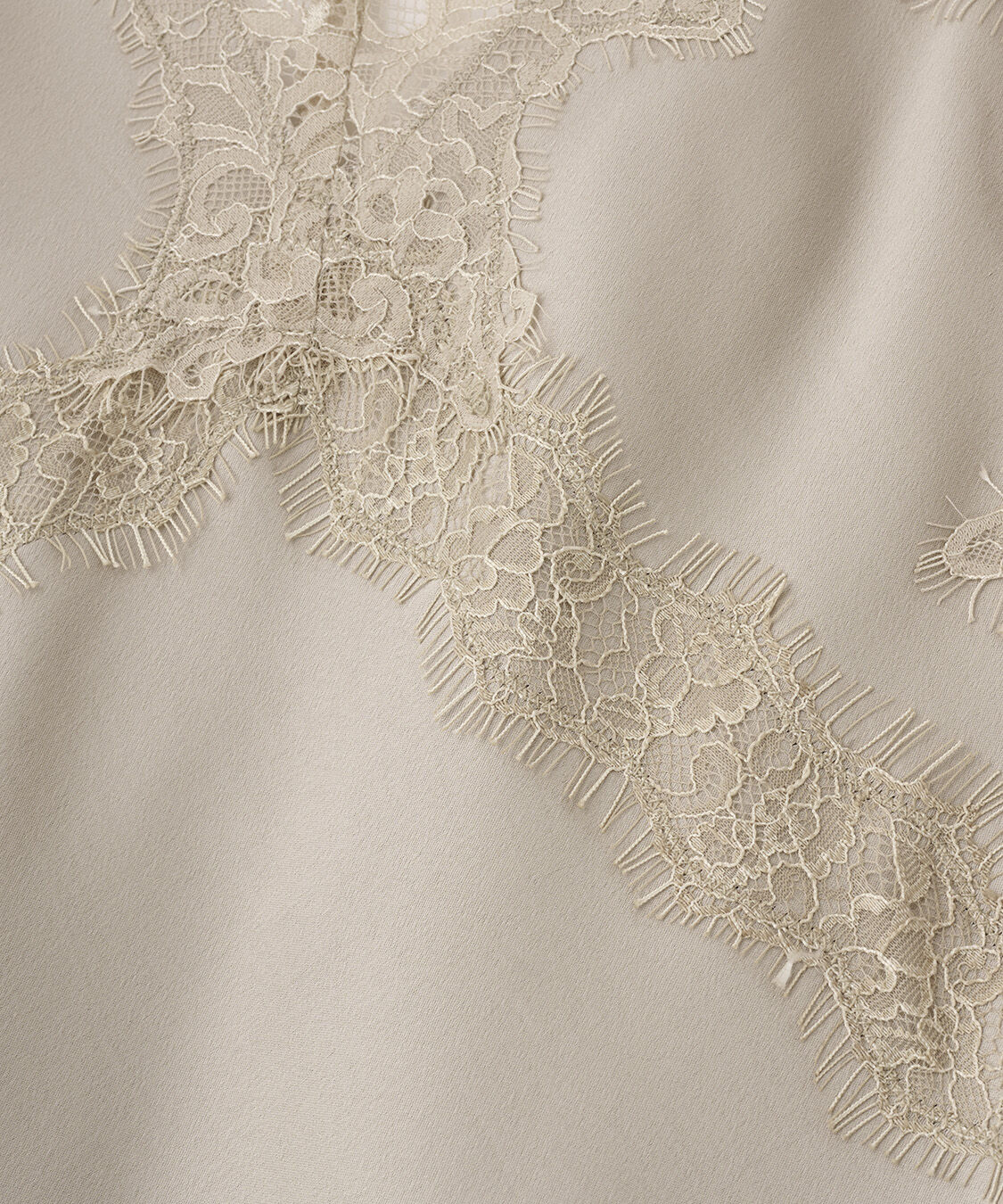 COCO DEAL「レーストリムサテンキャミソール」|キャミソール|