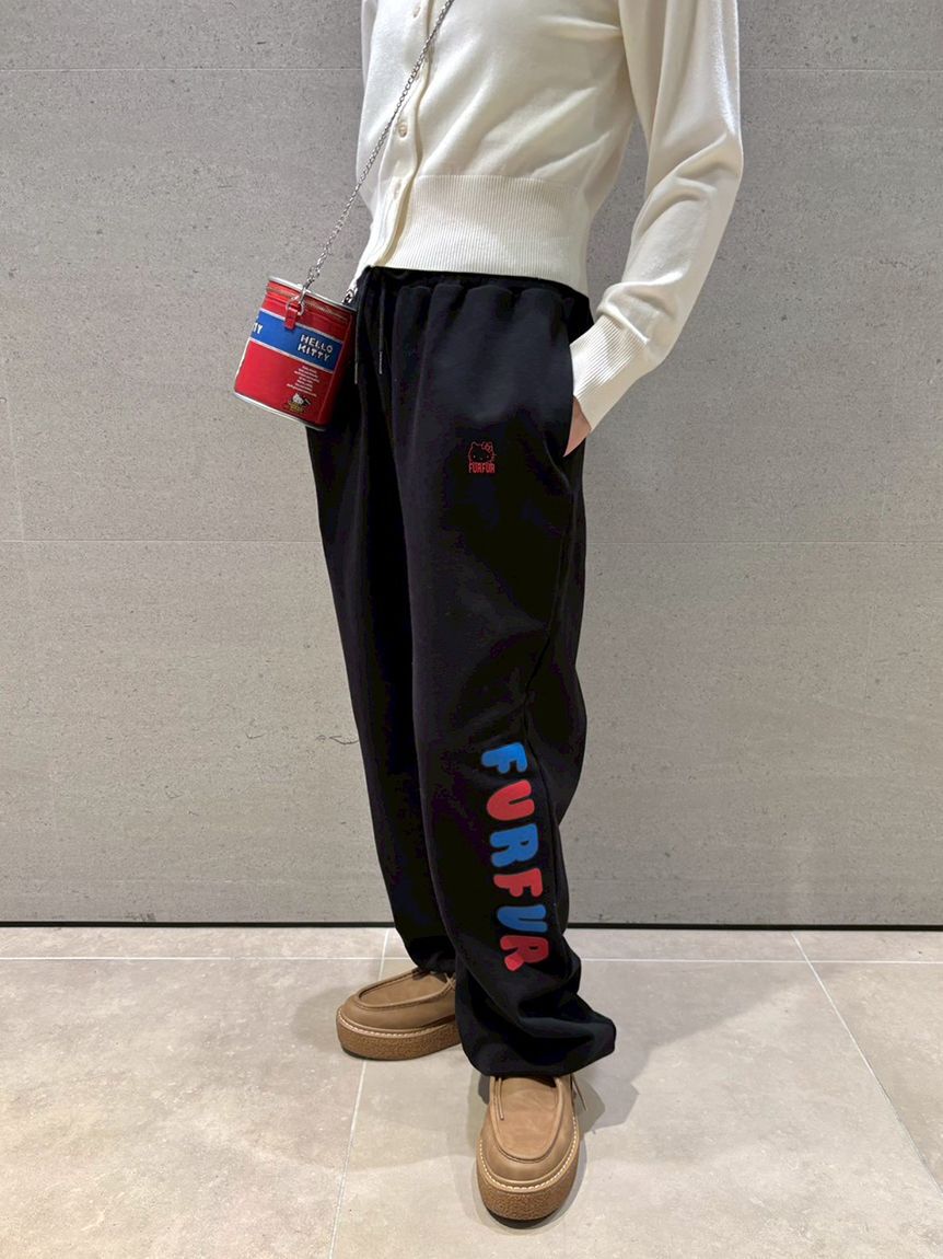 FURFUR「HELLO KITTYスウェットパンツ」|チノ|
