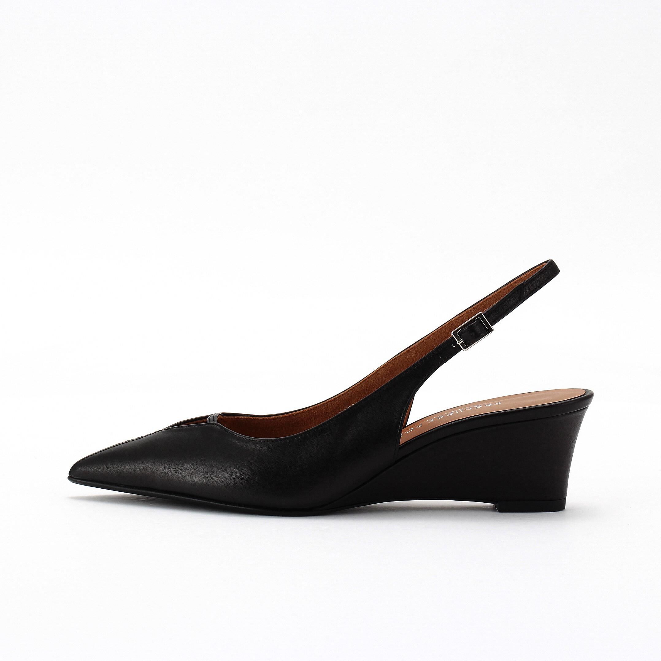 銀座かねまつ「AP260075STEBLK　【本革】【PREMIERE PORTE】 ストラップパンプス」|パンプス|