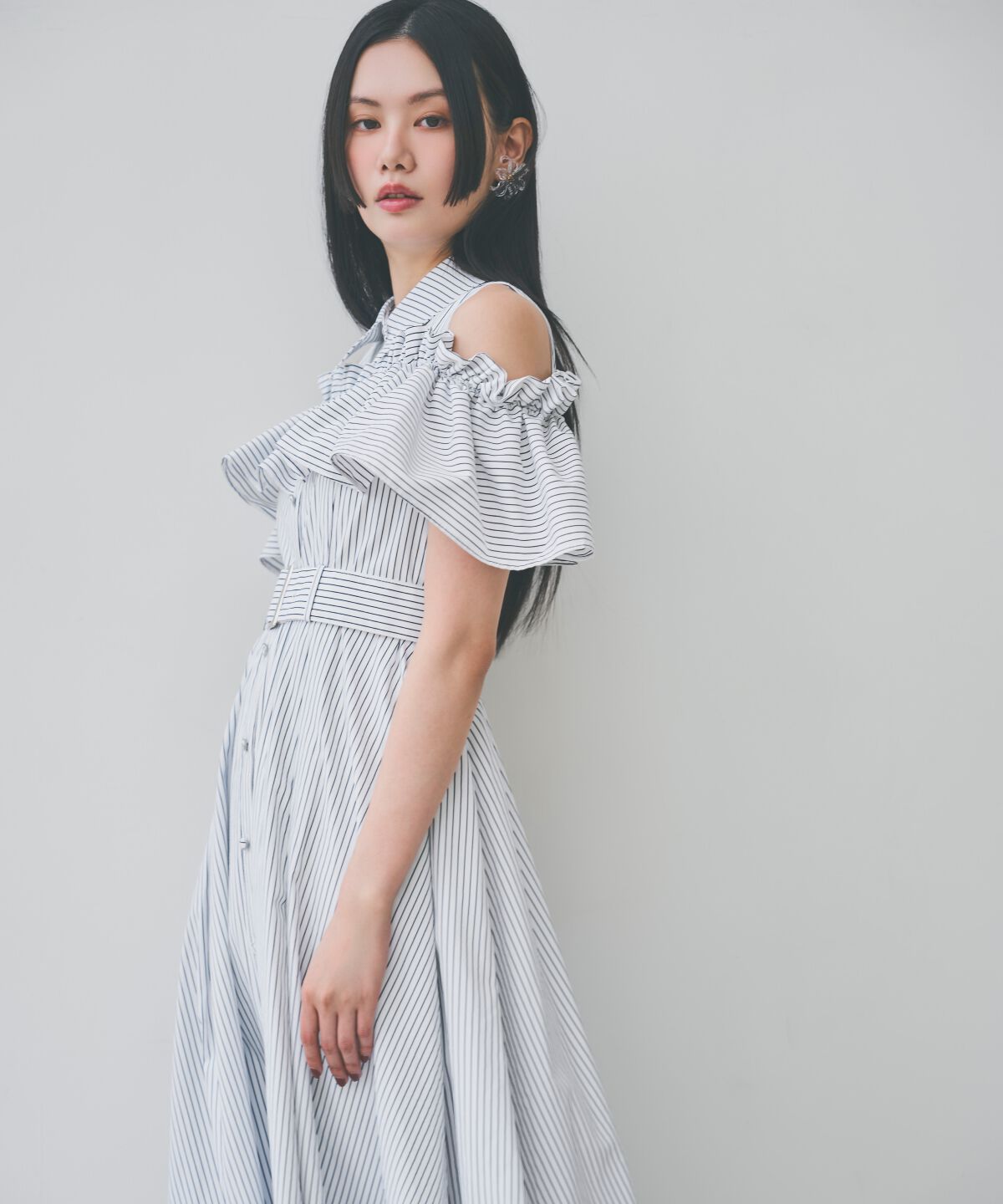 アンドクチュール「オープンショルダーストライプワンピース」|ワンピース|