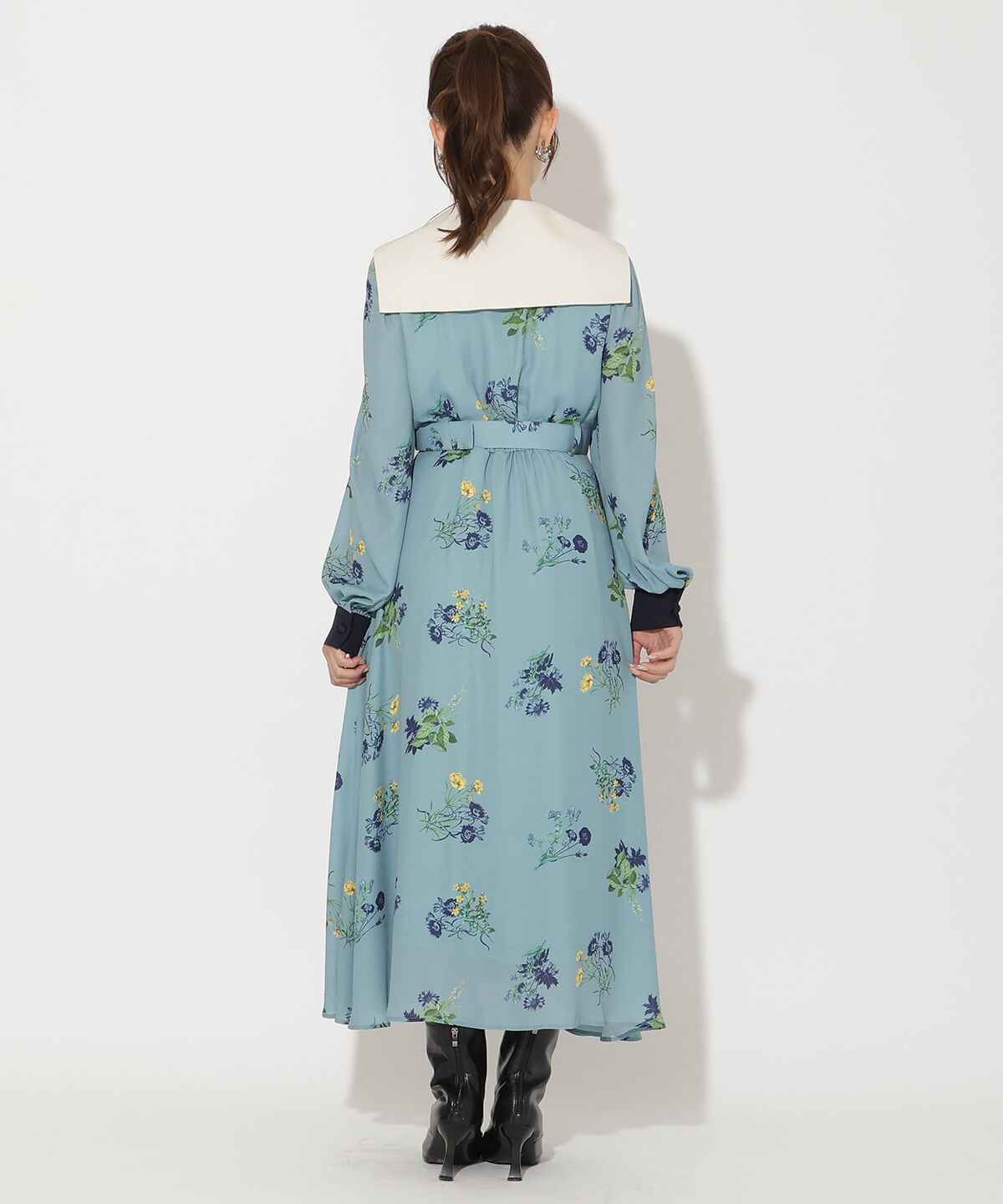 アンドクチュール「ドローイングフラワー配色襟長袖ワンピース」|ワンピース|