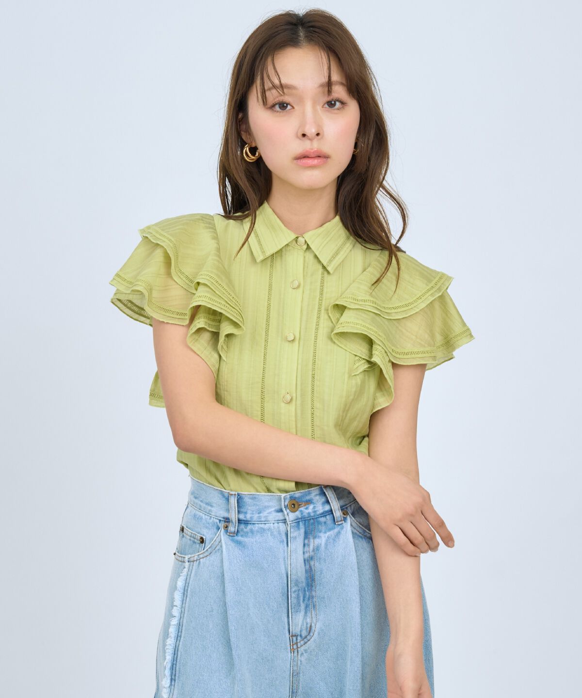 アンドクチュール「ラッフルスリーブシャツブラウス」|シャツ・ブラウス|