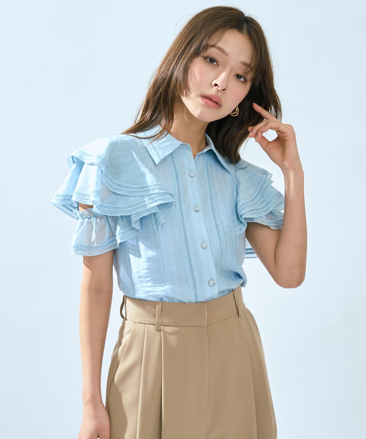 アンドクチュール「ラッフルスリーブシャツブラウス」|シャツ・ブラウス|