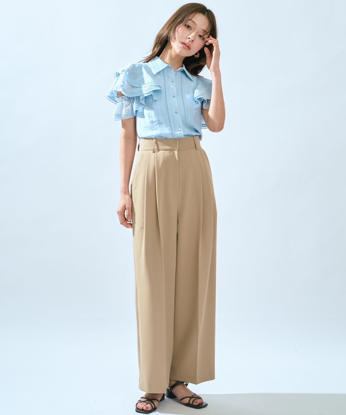 アンドクチュール「ラッフルスリーブシャツブラウス」|シャツ・ブラウス|