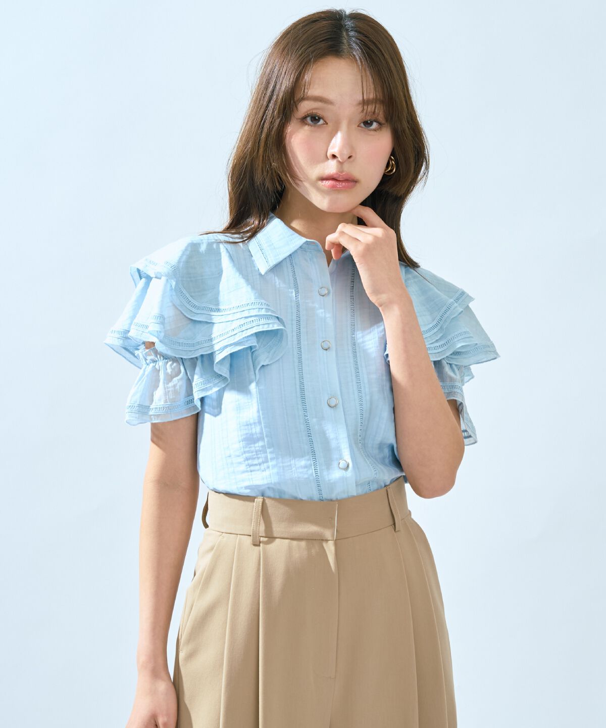 アンドクチュール「ラッフルスリーブシャツブラウス」|シャツ・ブラウス|