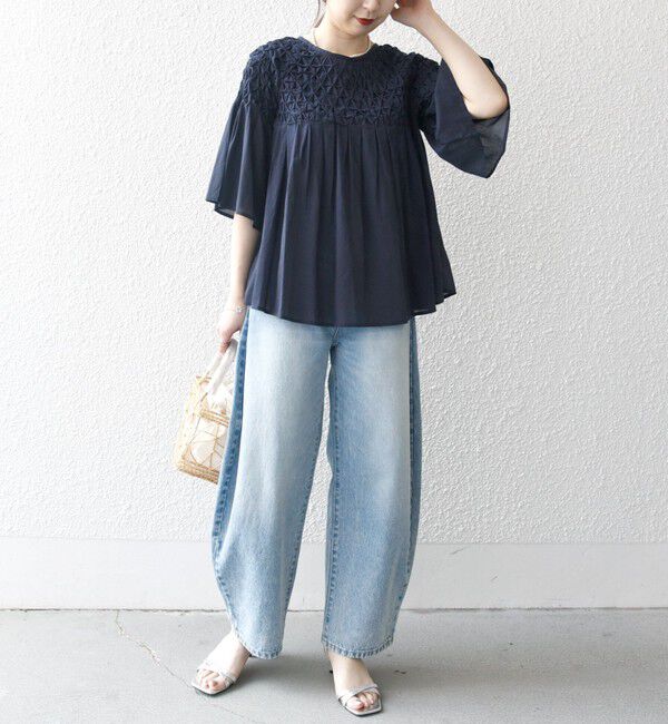 SHIPS any「SHIPS any:〈洗濯機可能〉ハンドスモッキング コットン フレア ブラウス」|シャツ・ブラウス|