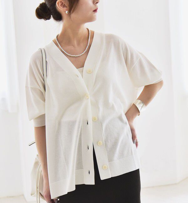 quaranciel「quaranciel:〈接触冷感/手洗い可能〉ワイド Vネック ハーフスリーブ シアー カーディガン」|カーディガン|ホワイト