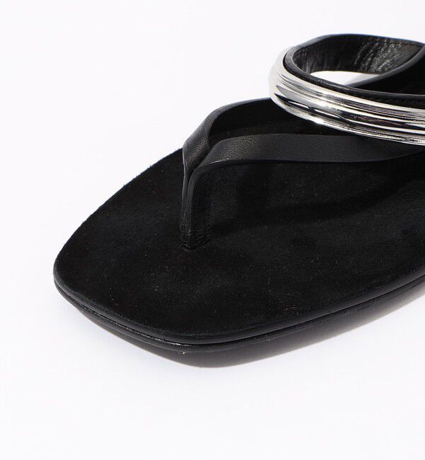 TOMORROWLAND GOODS「LAOCOONTE　シルバーバックルフラットサンダル」|サンダル|