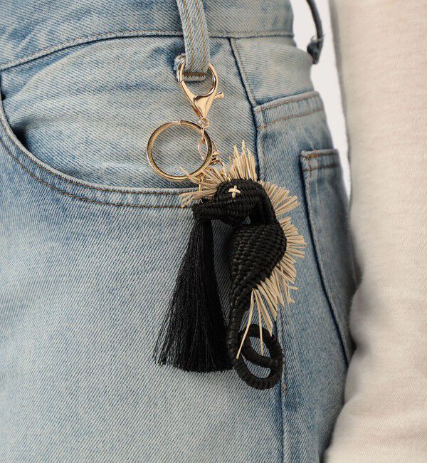 TOMORROWLAND GOODS「Mercedes Salazar ZTO94 キーチェーン」|チャーム・キーホルダー|