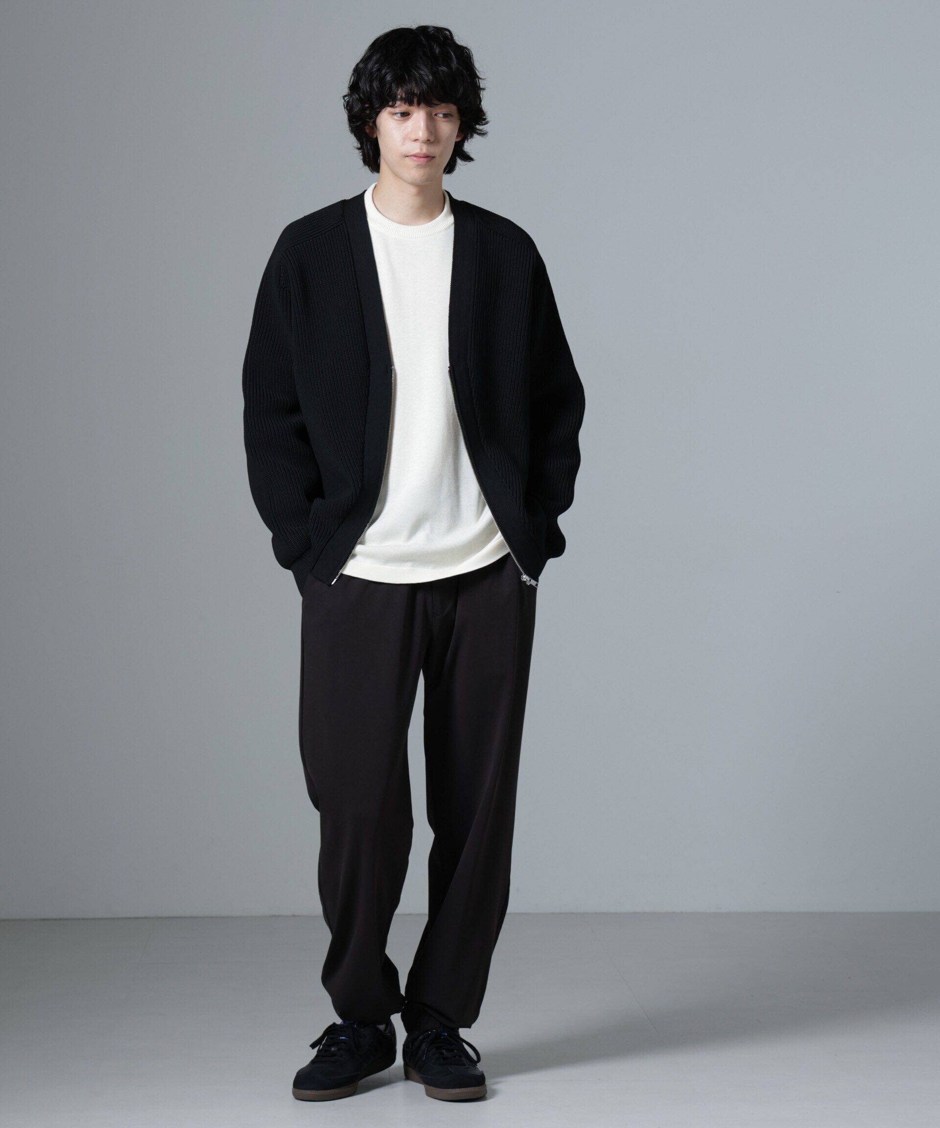 nano･universe「ヌバックライクスムースジョガーパンツ」|チノ|