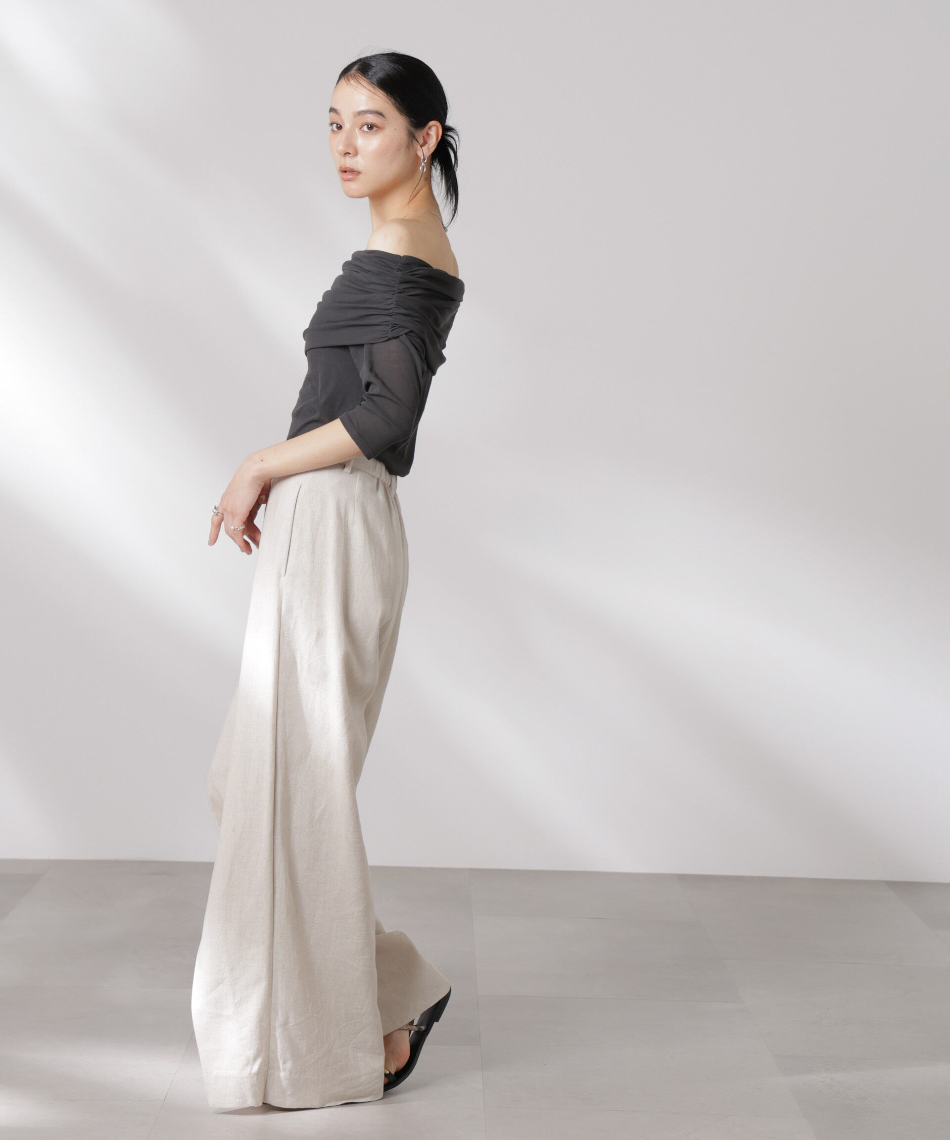 nano･universe「オフショルダーシアートップス」|Tシャツ・カットソー|