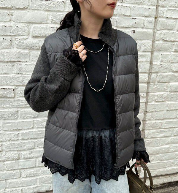fredy emue「【TAION/タイオン】別注HI NECK DOWN JACKET+SLEEVE KNIT」|ダウン|チャコールグレー
