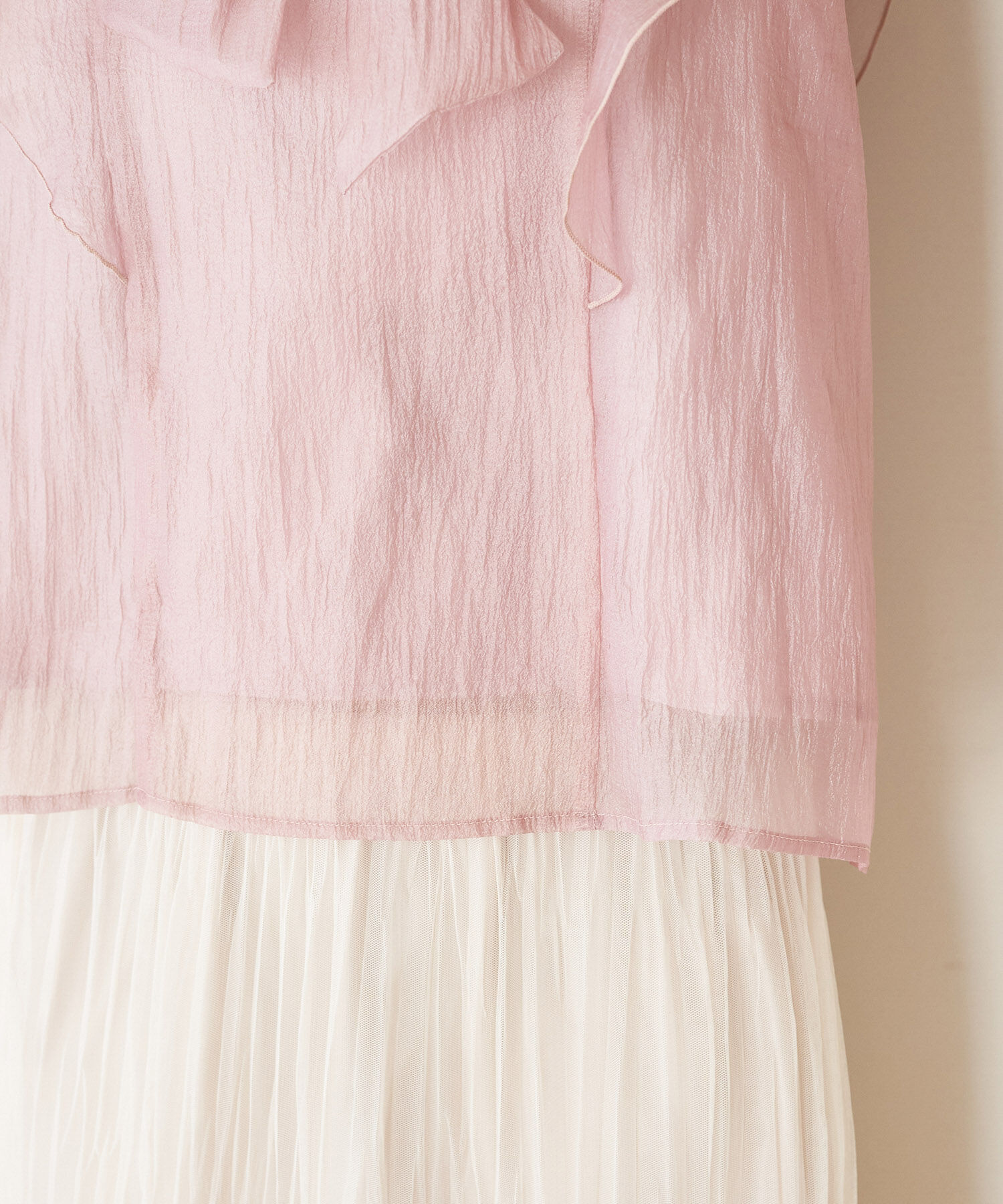 VIS「【新色追加】シャイニーボウタイフリルブラウス【前後2WAY】【洗える】」|シャツ・ブラウス|