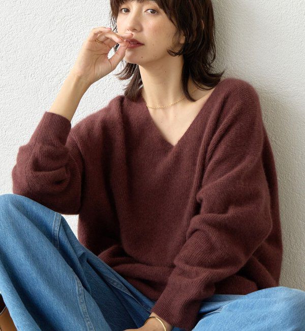  「【抜け感シルエット】ヘアリーウール片畦Vネックニット」|ニット・セーター|バーガンディー