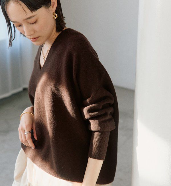  「【リバイバル/新色追加/7色展開】ウール100NEWバックボリュームニット」|ニット・セーター|