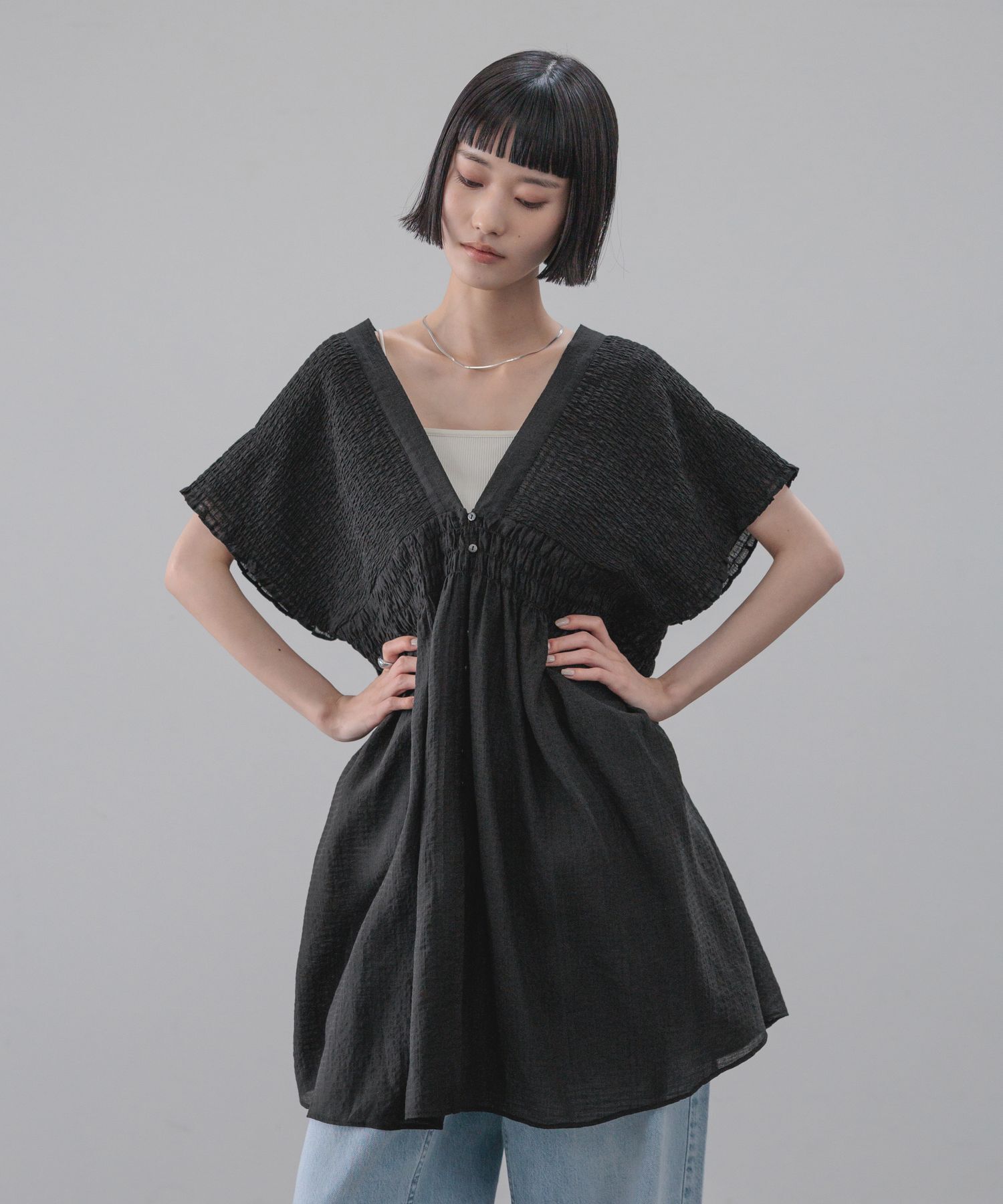 LOWRYS FARM「シャーリングチュニックフレンチスリーブ」|シャツ・ブラウス|