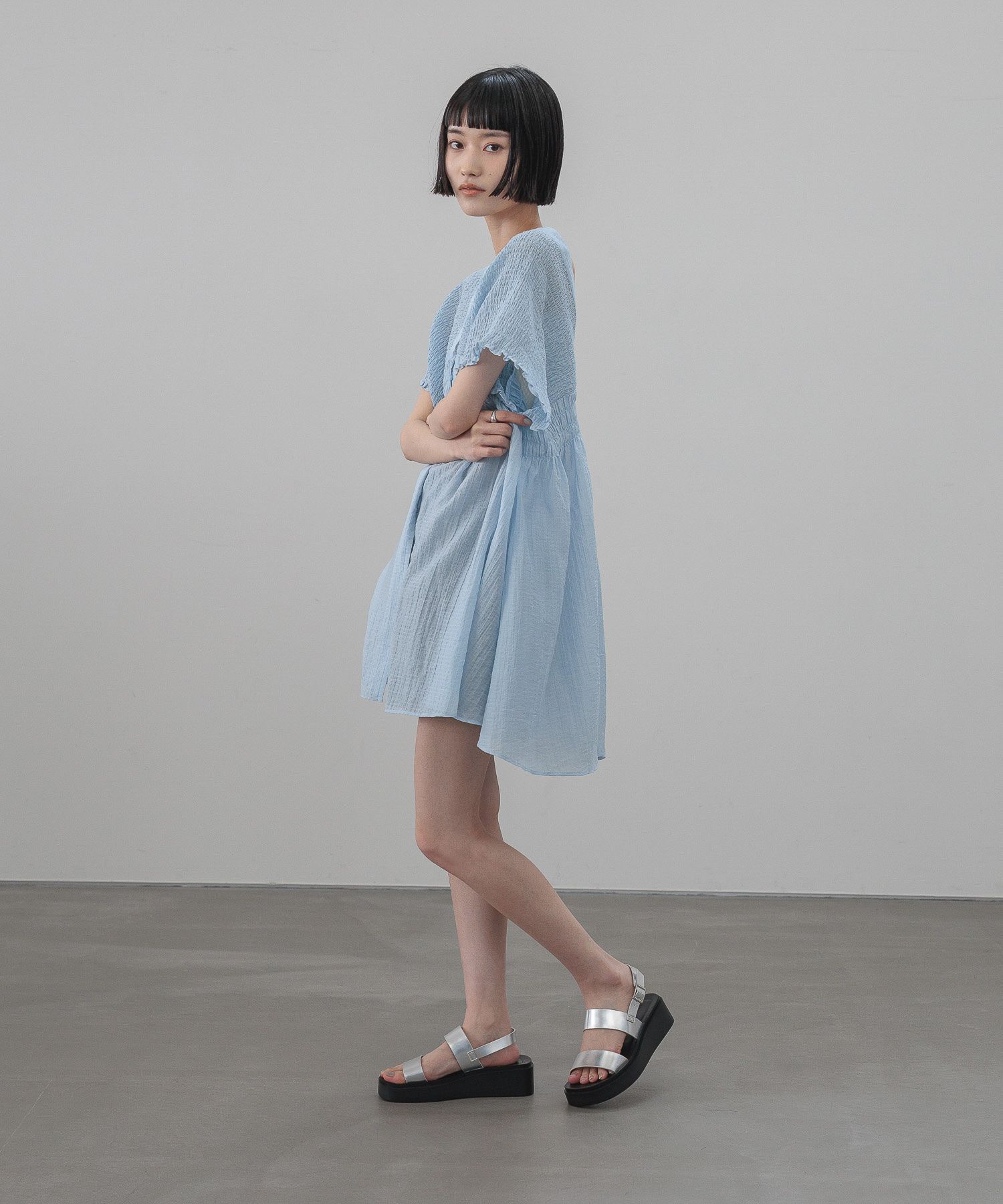 LOWRYS FARM「シャーリングチュニックフレンチスリーブ」|シャツ・ブラウス|