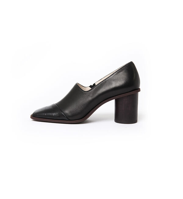 AU BANNISTER「スクエアトゥ 甲深パンプス」|パンプス|