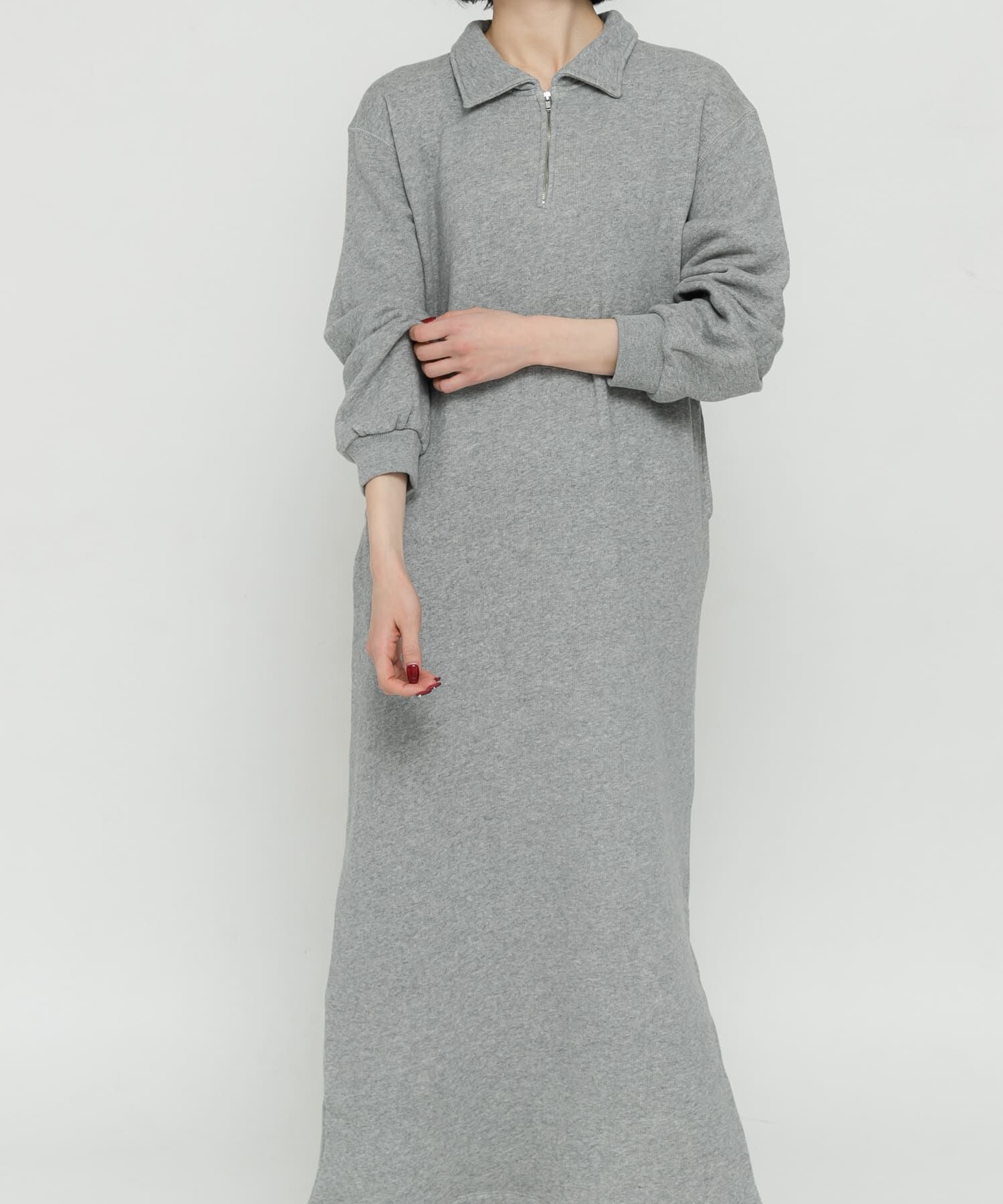 URBAN RESEARCH DOORS「『別注』Sports Wear&times;DOORS　ハーフジップ長袖ワンピース」|ワンピース|