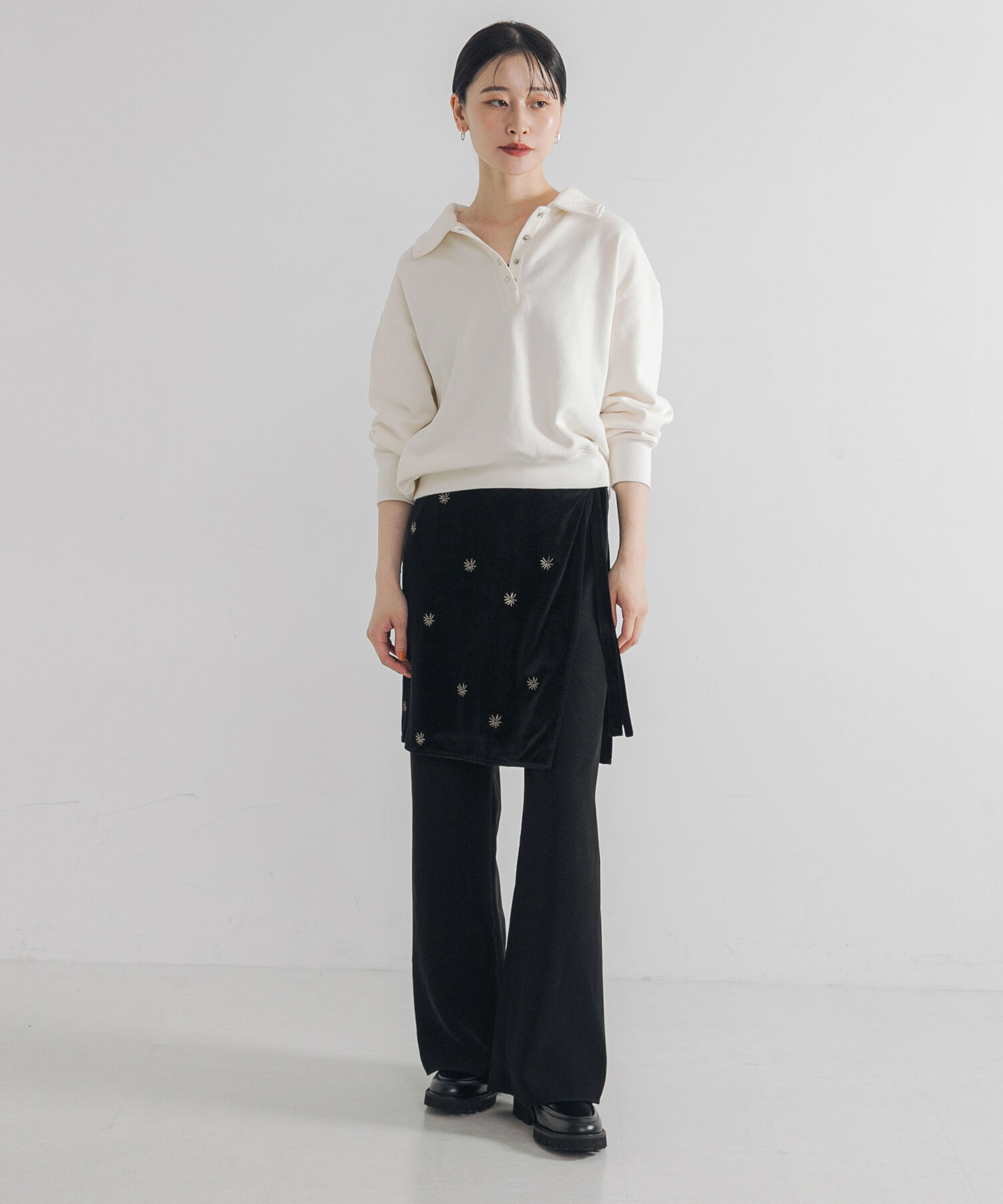 URBAN RESEARCH「ベロア刺繍ラップスカート」|スカート|