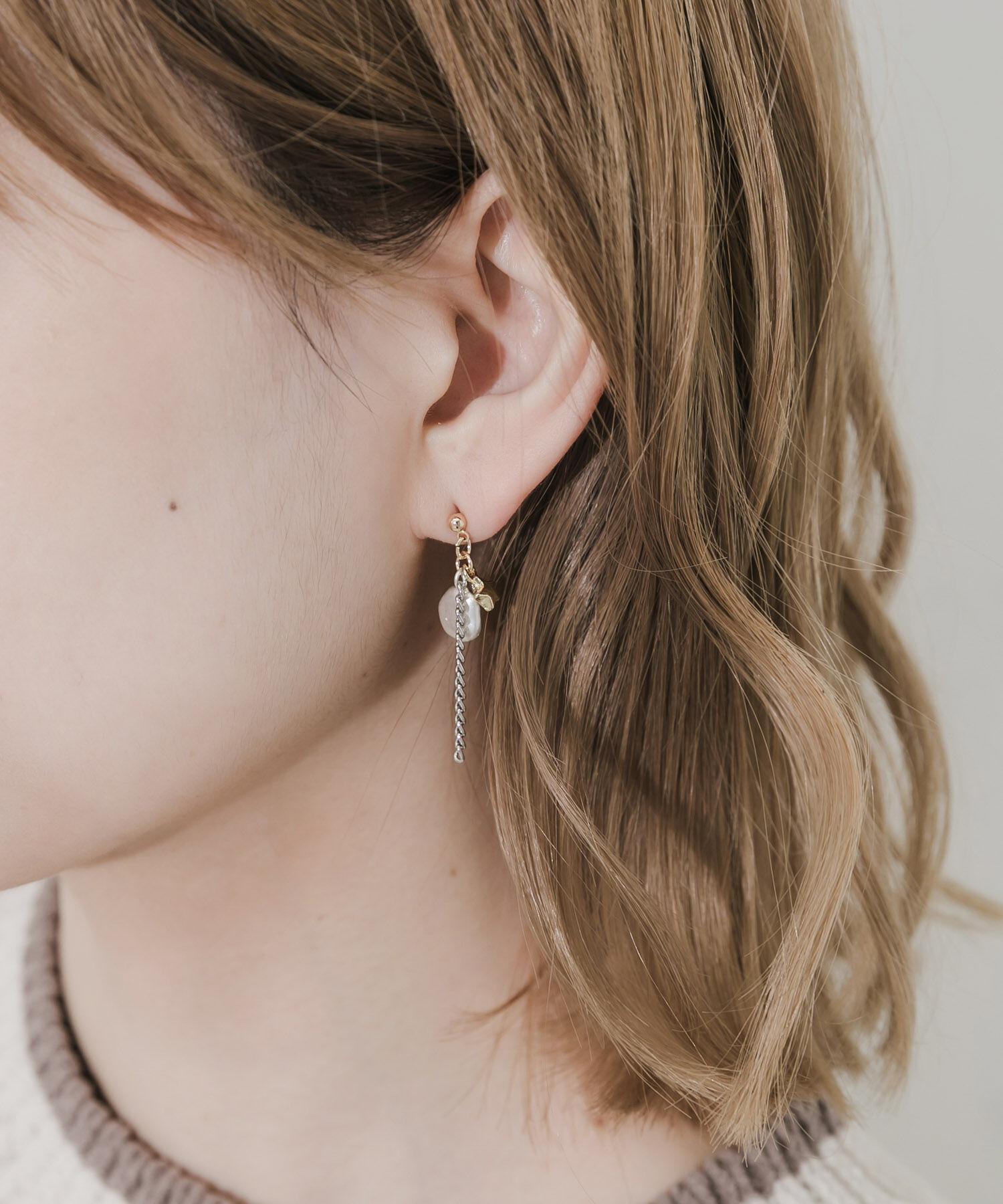 SMELLY「スターチャームチェーンピアス」|ピアス|