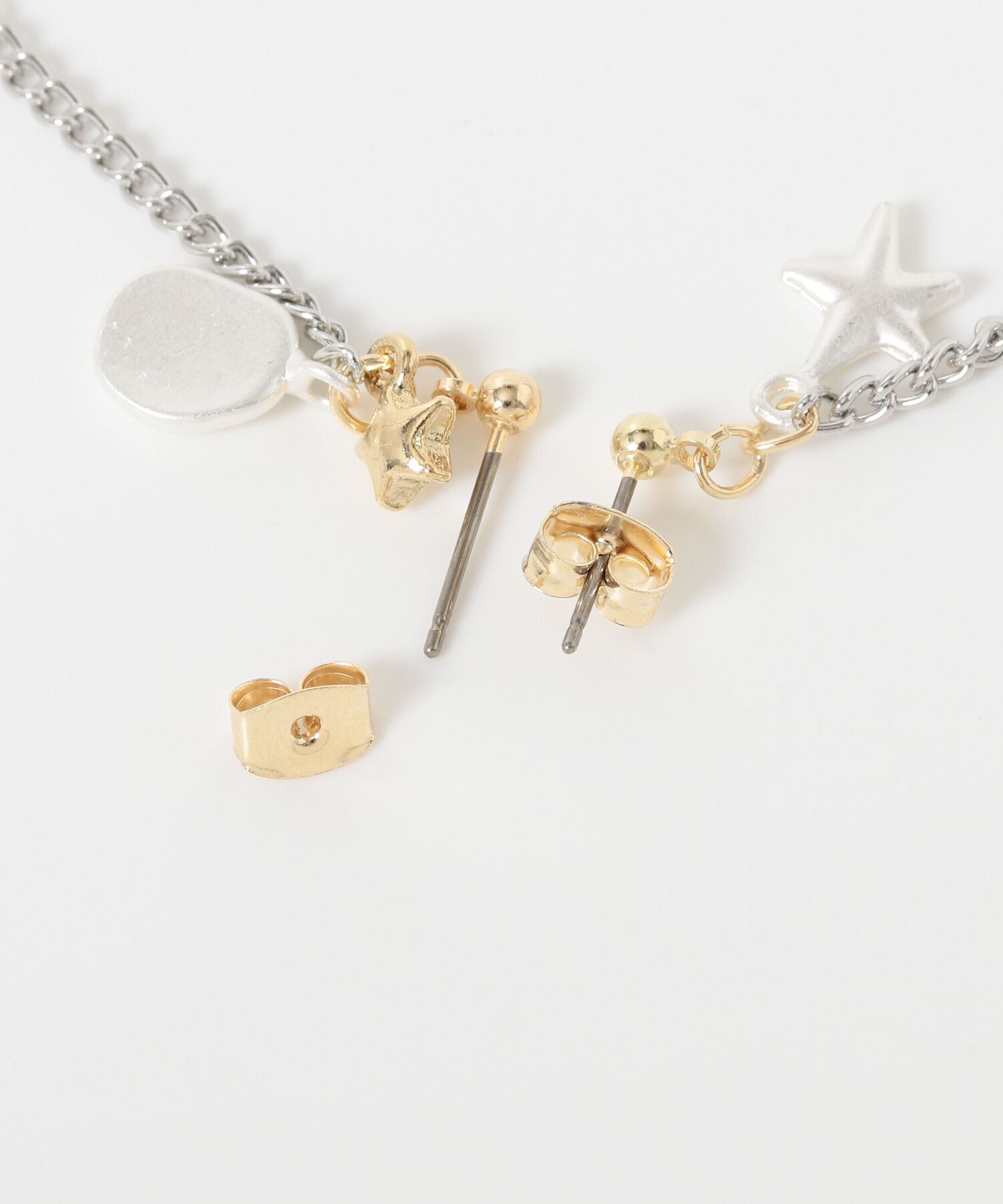 SMELLY「スターチャームチェーンピアス」|ピアス|