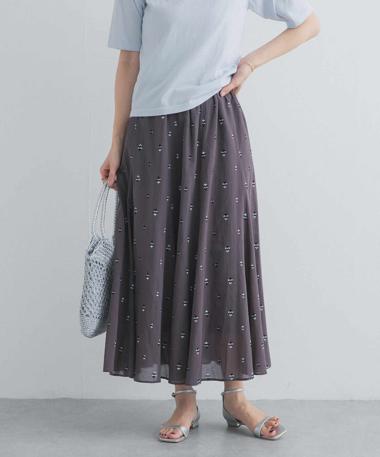 URBAN RESEARCH DOORS「小柄ダマスクプリントフレアスカート」|スカート|