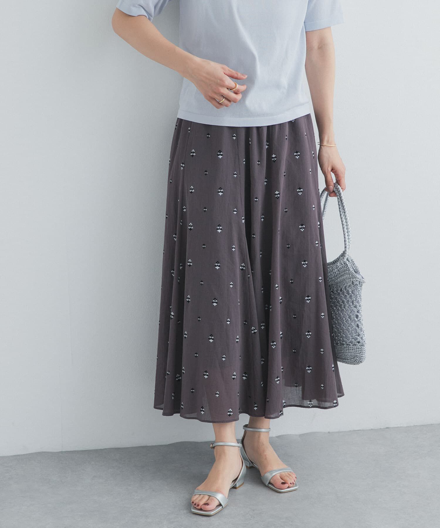 URBAN RESEARCH DOORS「小柄ダマスクプリントフレアスカート」|スカート|