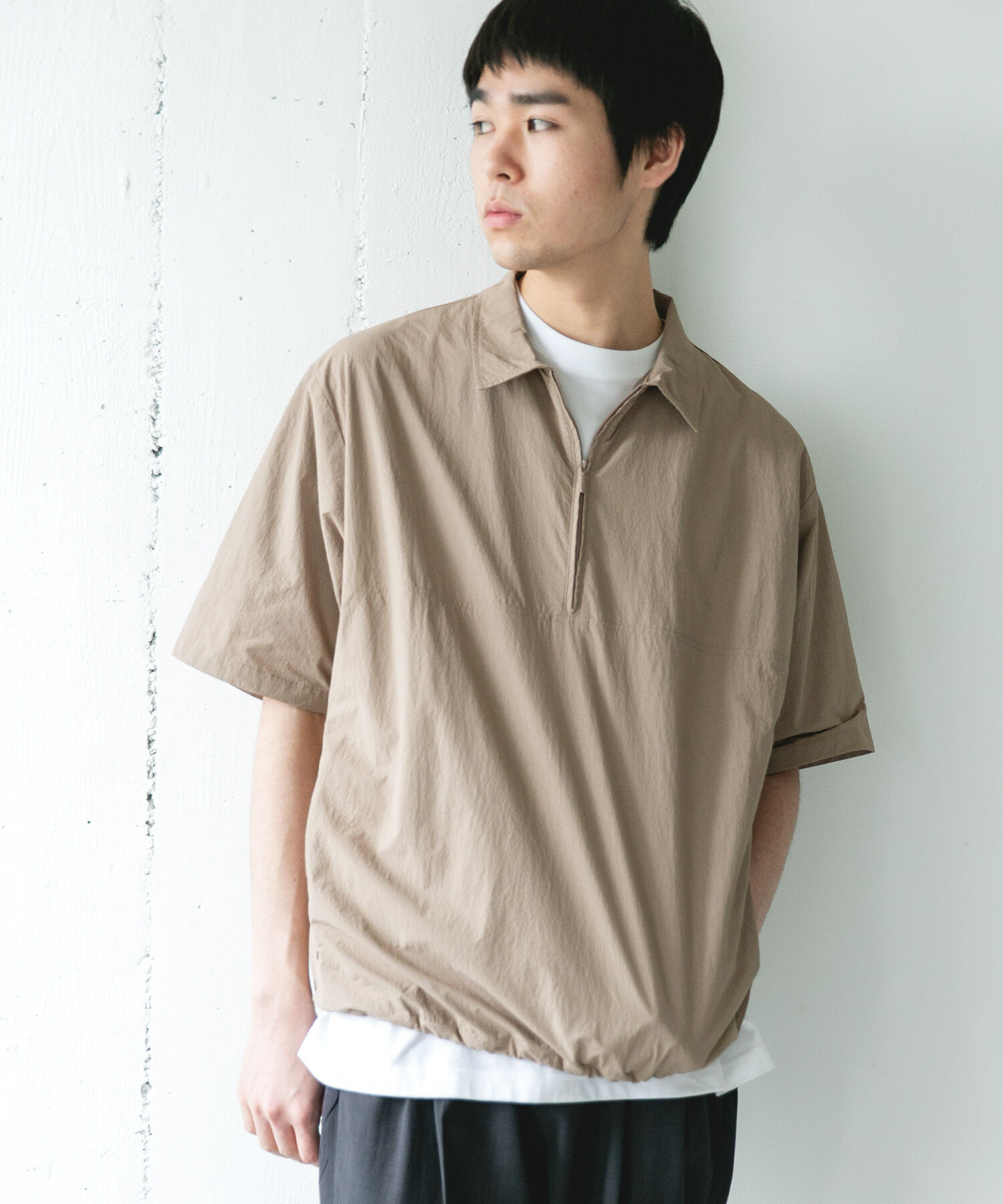 URBAN RESEARCH DOORS「フルダルナイロンハーフジップアクティブプルオーバー」|シャツ・ブラウス|ベージュ