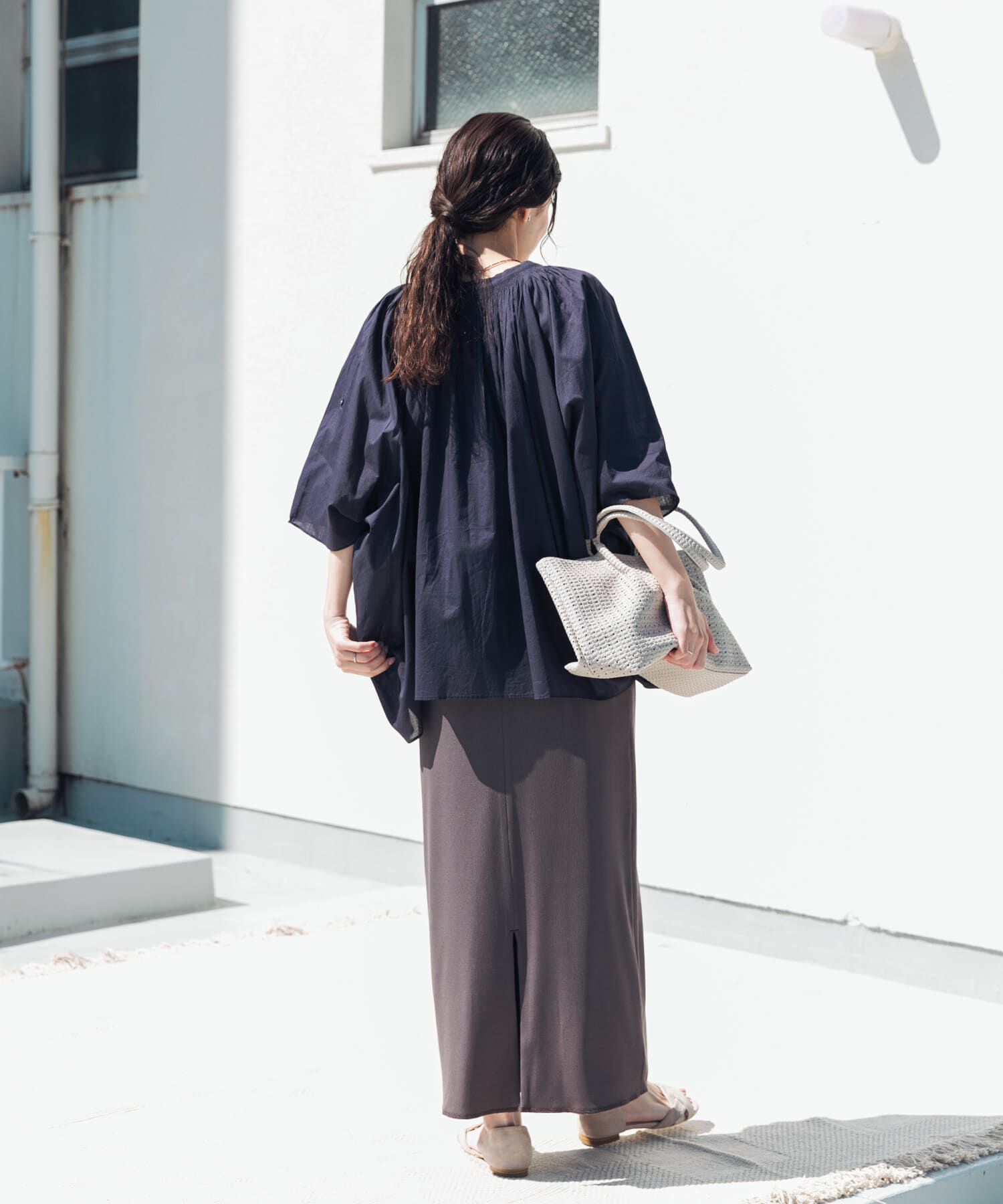 URBAN RESEARCH DOORS「コットンボイルロールアップスリーブブラウス」|シャツ・ブラウス|