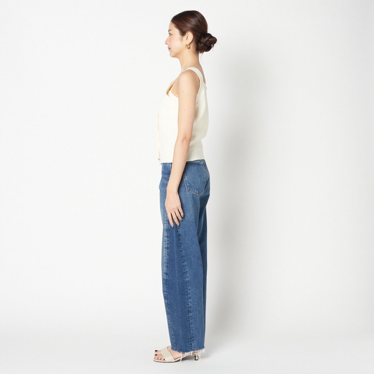 HELIOPOLE「HELIOPOLE POPCORN KNIT BIJOU BUTTON VEST」|ニット・セーター|