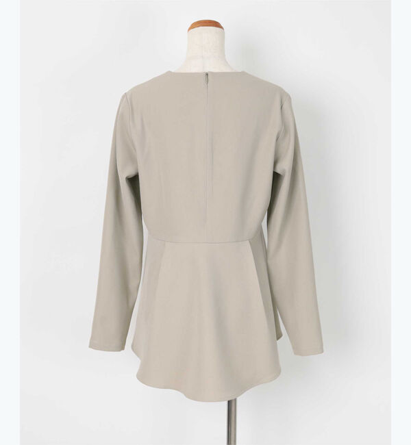 ur's「Vネックタックペプラムトップス」|Tシャツ・カットソー|