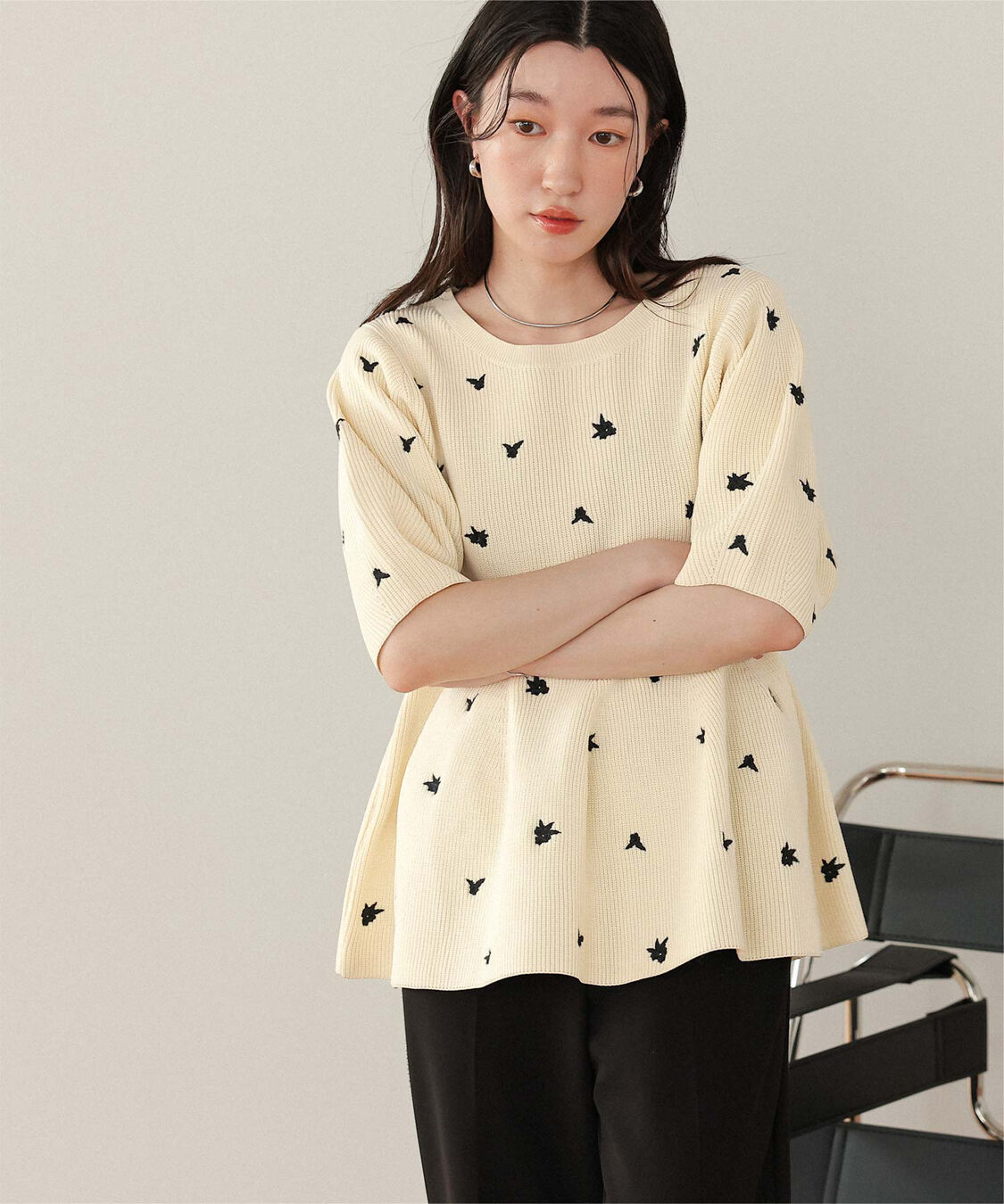 titivate「フラワー刺繍ペプラムニットトップス」|ニット・セーター|