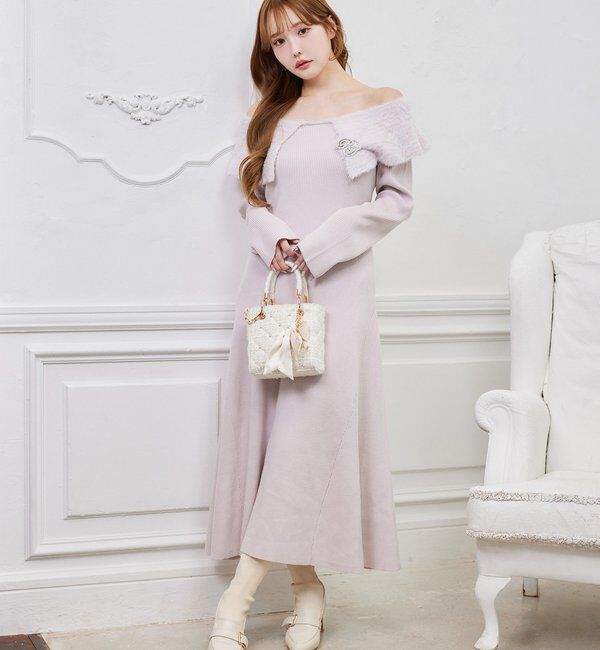  「ブローチ付きニットワンピース」|ワンピース|