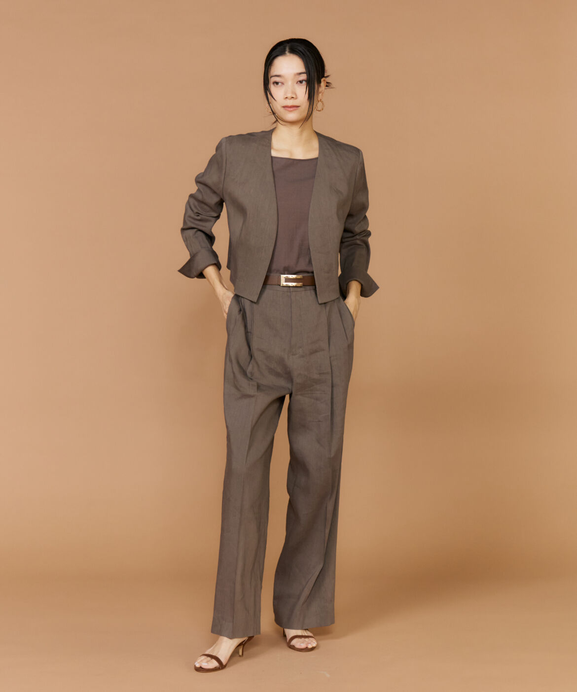 INED「《大きいサイズ》リネンスペンサージャケット《PONTETORTO》」|ノーカラージャケット|