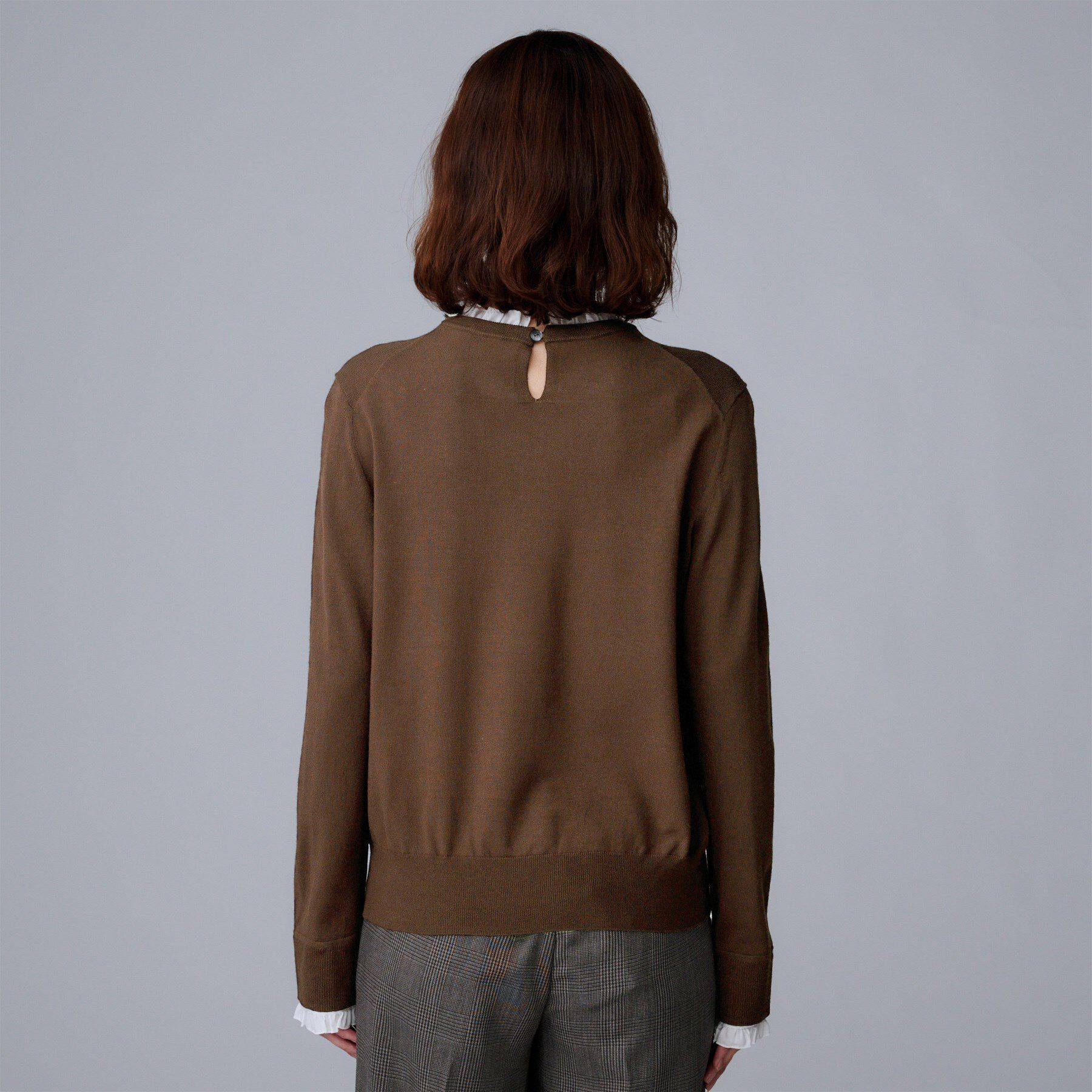 UNTITLED「【フリル取り外し可/きれいめエレガント】フリルシャツレイヤード風ニット」|ニット・セーター|