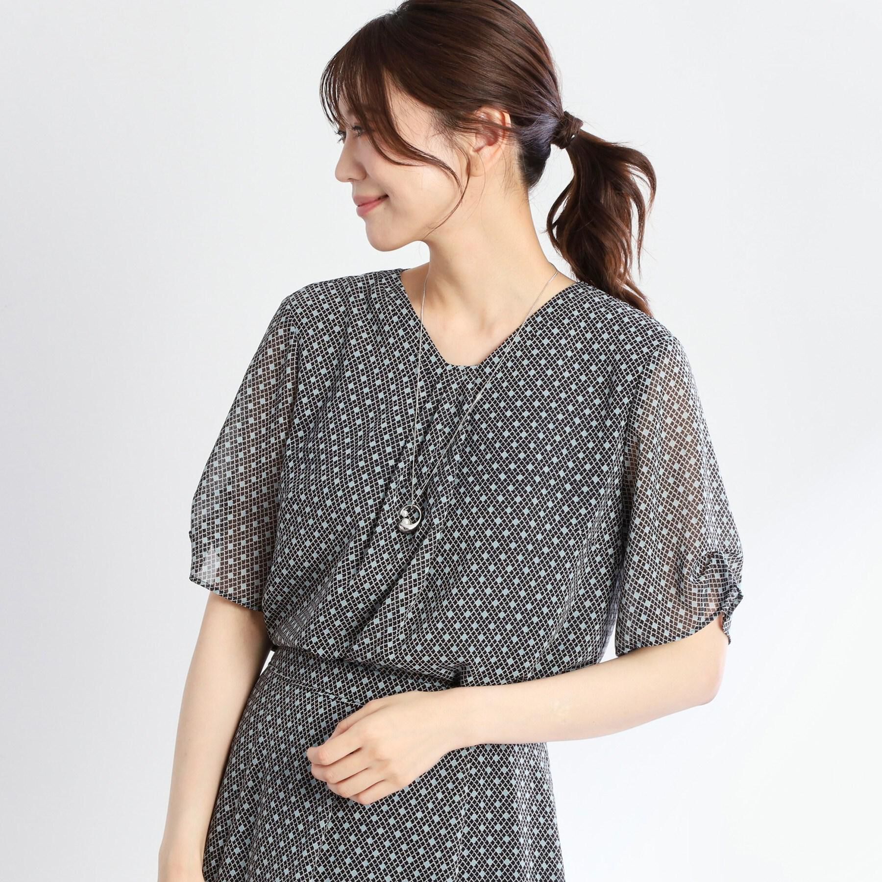 Reflect「【マシンウォッシュ可／セットアップ可】コツキ柄プリントブラウス」|シャツ・ブラウス|