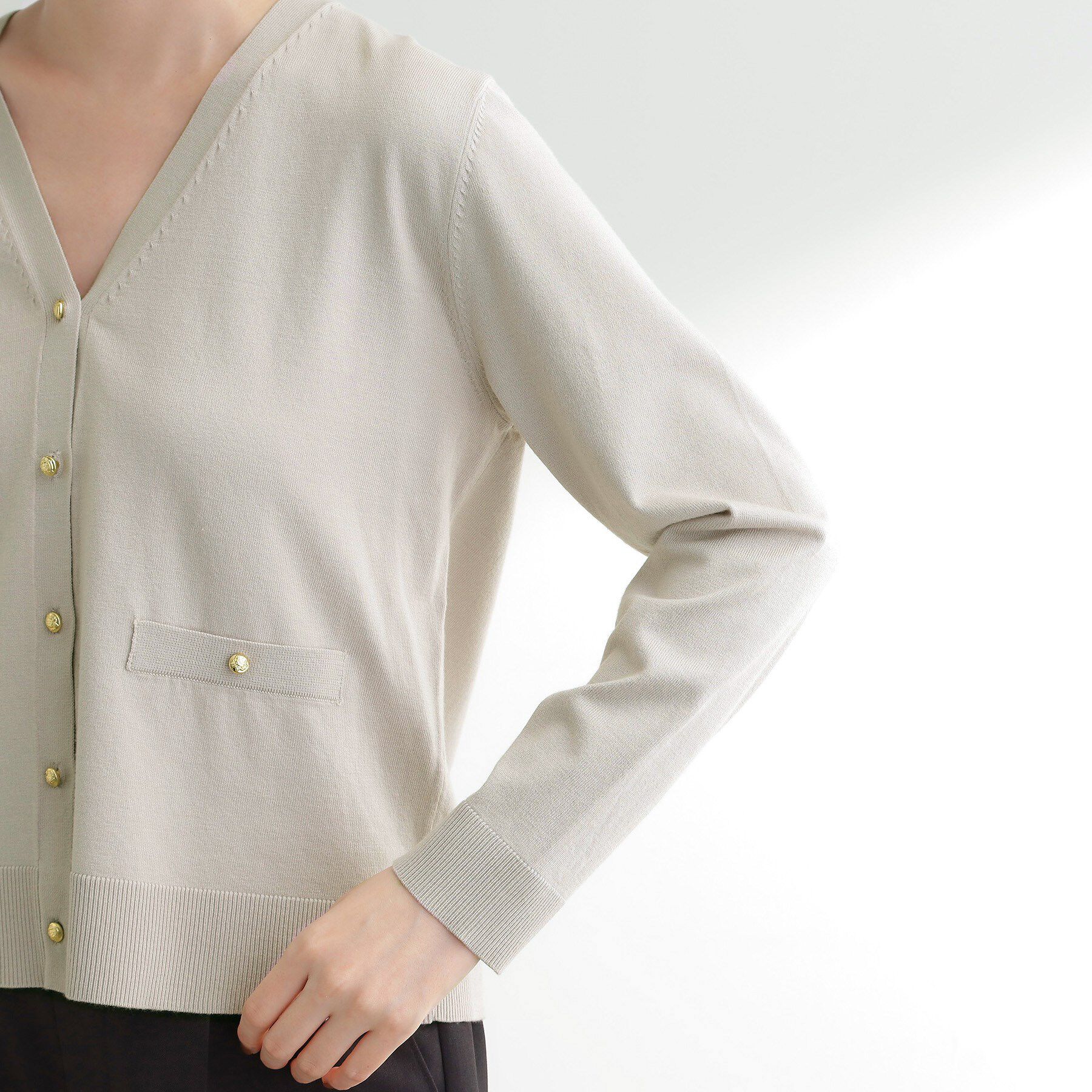 grove「【アンサンブル対応】金ボタンVネックカーディガン」|カーディガン|