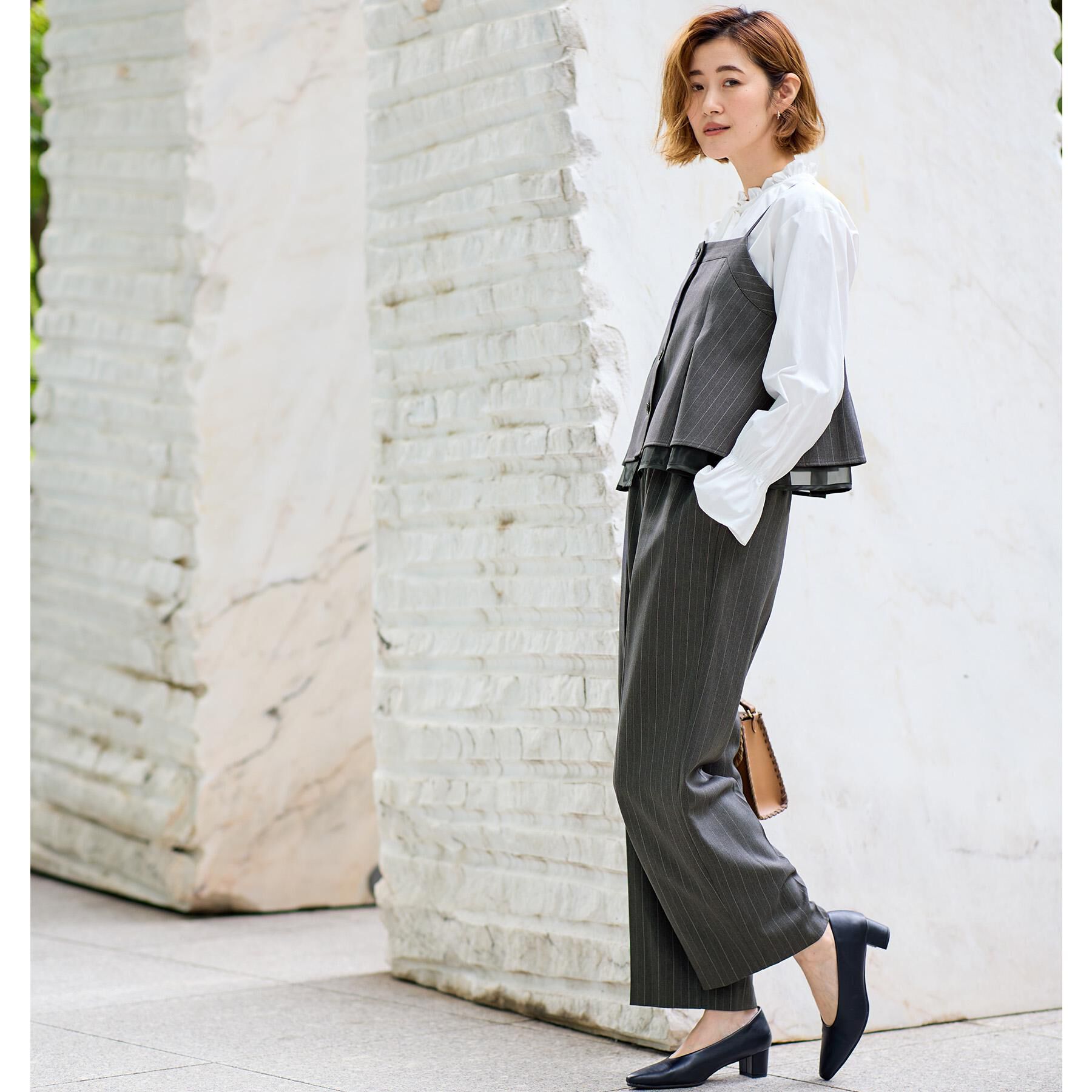 grove「【2点SET/体型カバー】透け感とレイヤードで大人の遊び心を、ビスチェSET UP」|スーツ|