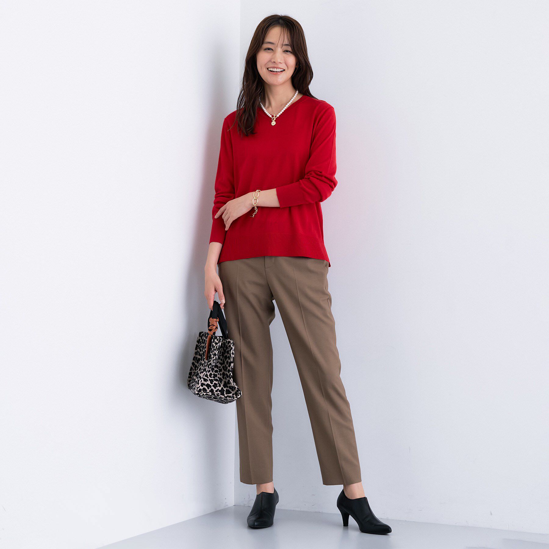 INDIVI「【洗える／毛玉になりにくい】エクストラファインウール Vネックニット」|ニット・セーター|