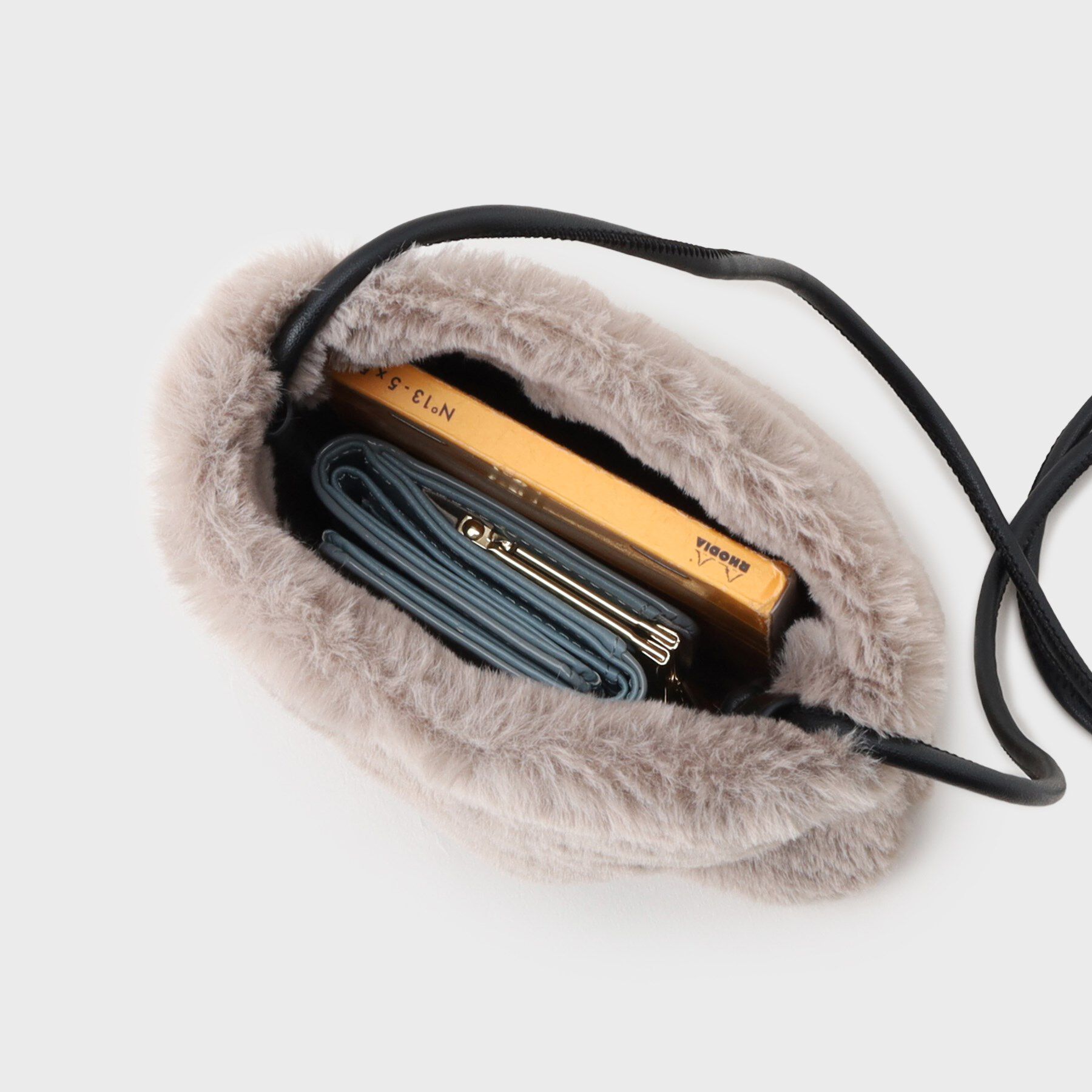 GALLEST「フェイクファーポシェット」|ショルダー・メッセンジャー|