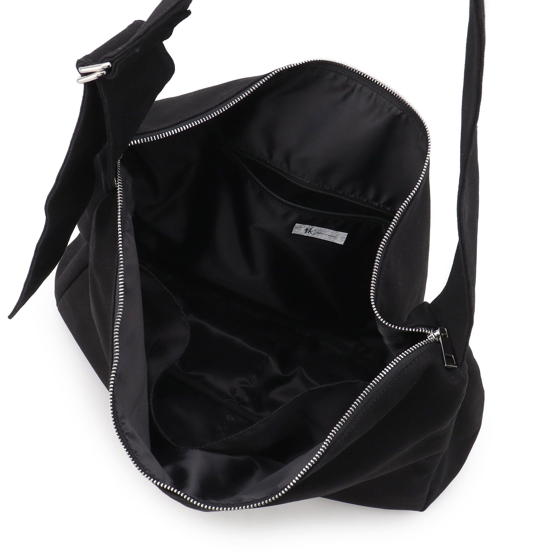 tk.TAKEO KIKUCHI「ビッグショルダーバッグ」|ショルダー・メッセンジャー|