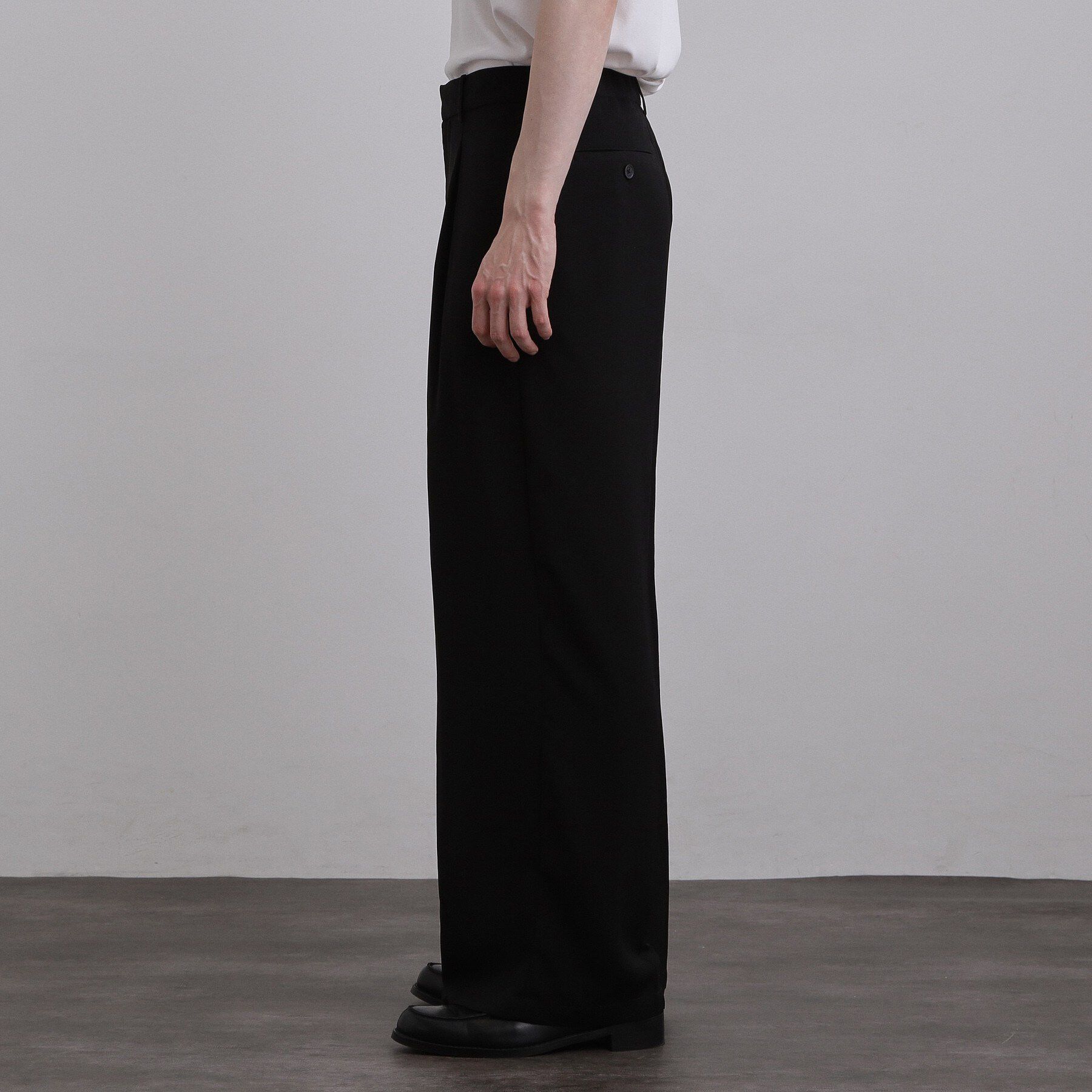 tk.TAKEO KIKUCHI「テッククレープワイドストレートパンツ」|その他|