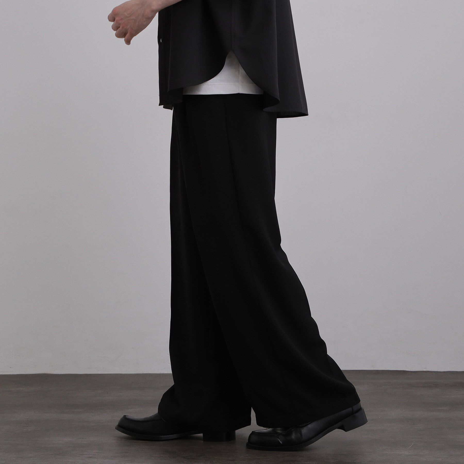 tk.TAKEO KIKUCHI「テッククレープワイドストレートパンツ」|その他|