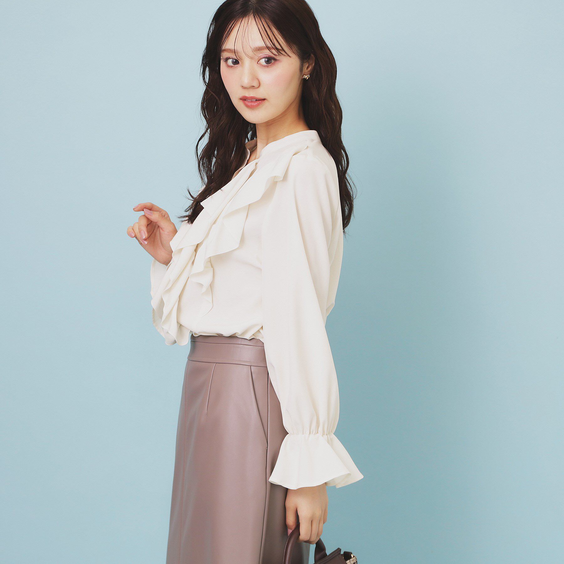 index「フリルデザインスキッパーブラウス【洗濯機OK/イージーアイロン】」|シャツ・ブラウス|