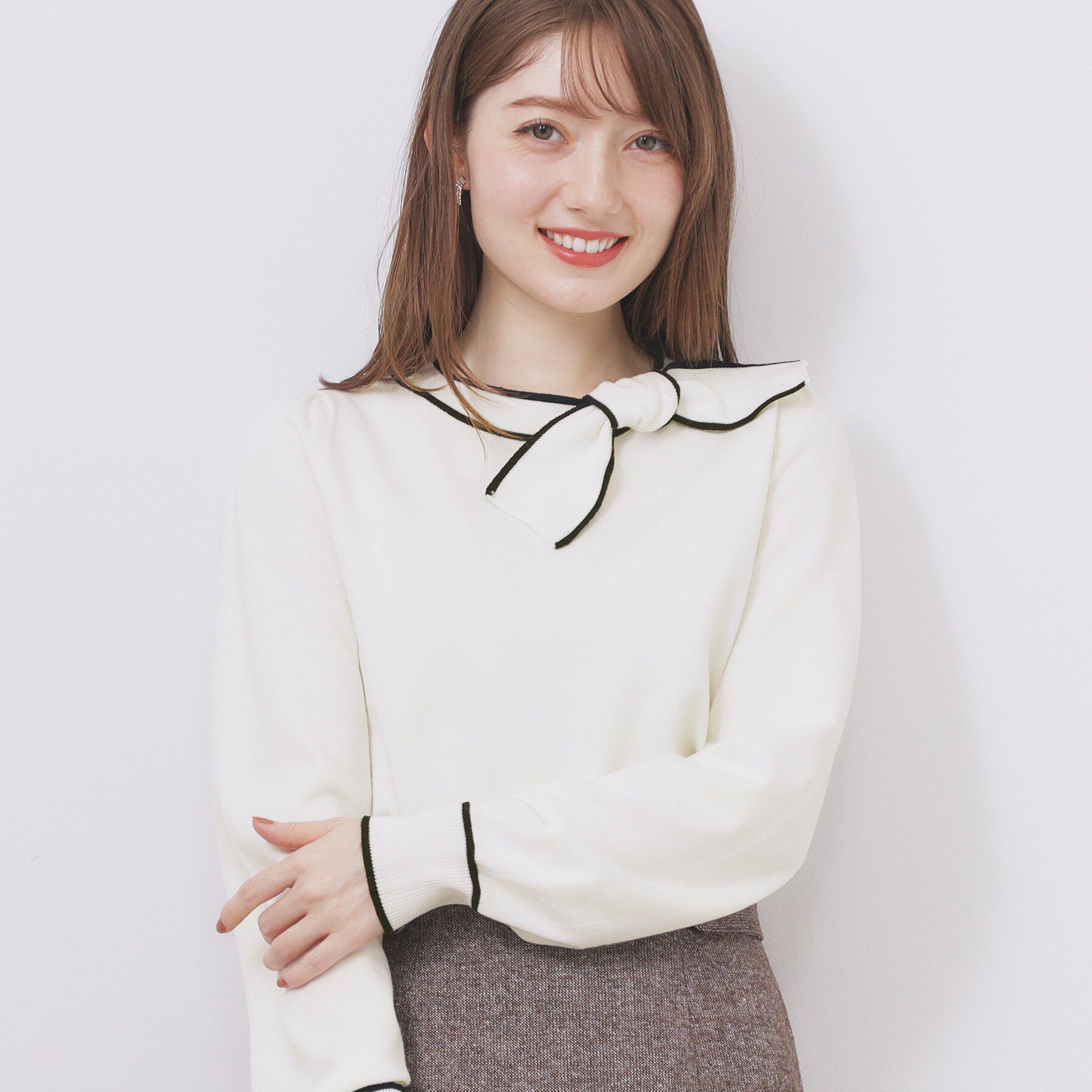 index「サイドリボンバイカラーニット【洗濯機OK】」|ニット・セーター|オフホワイト(803